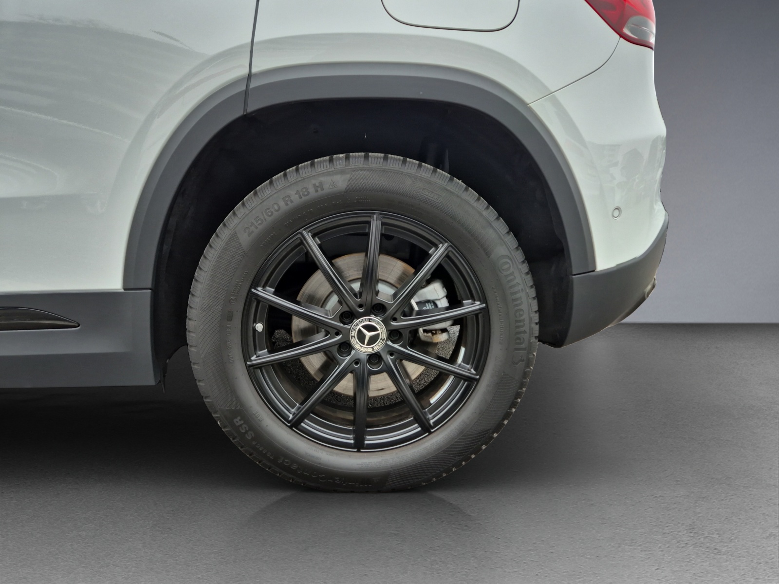 MERCEDES-BENZ GLA 220d Progressive-image-10