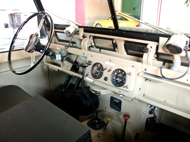 LAND ROVER Serie IIa Soft Top Avus Classic-image-13