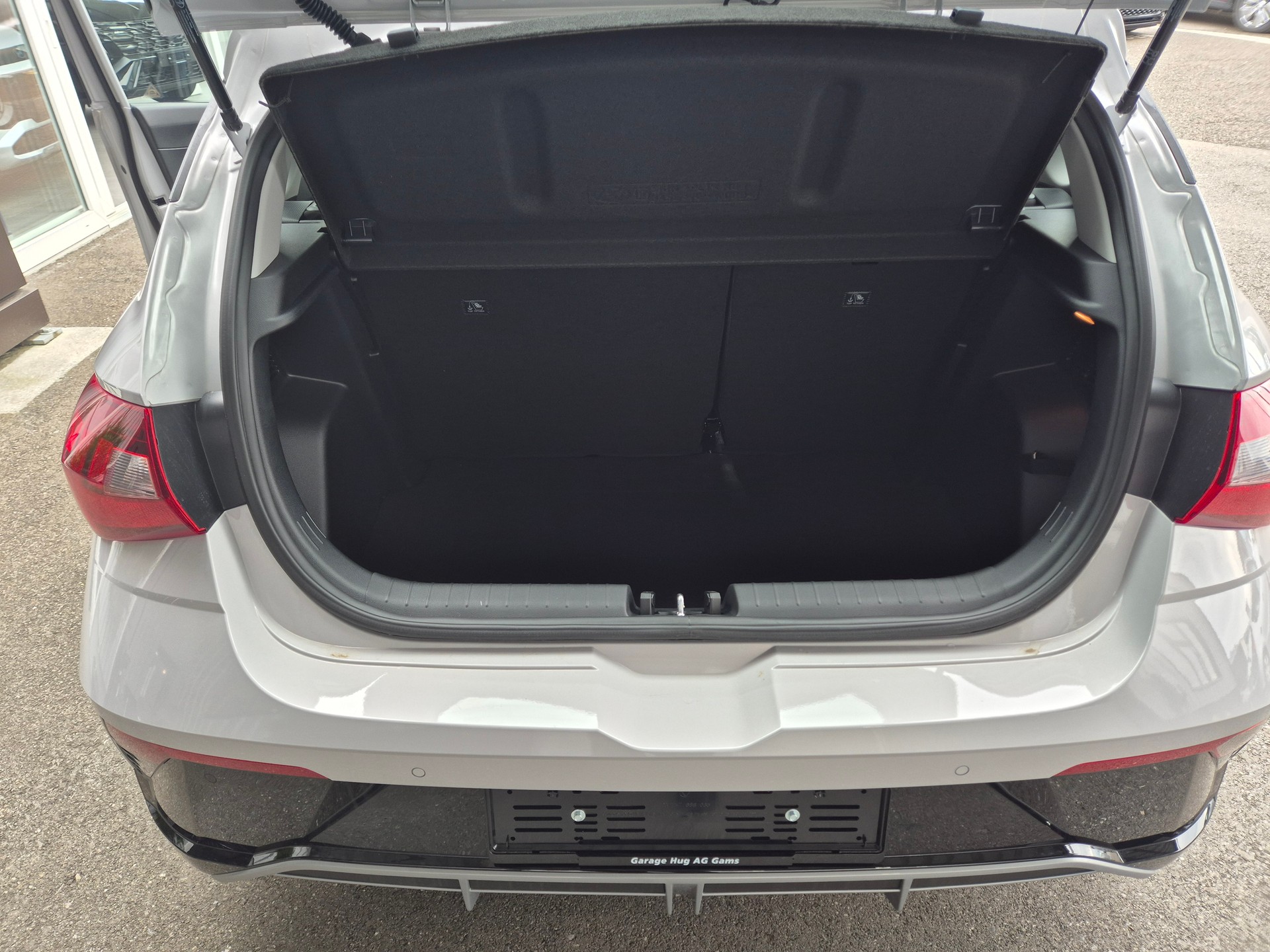 HYUNDAI i20 1.0 T-GDi Origo-image-8