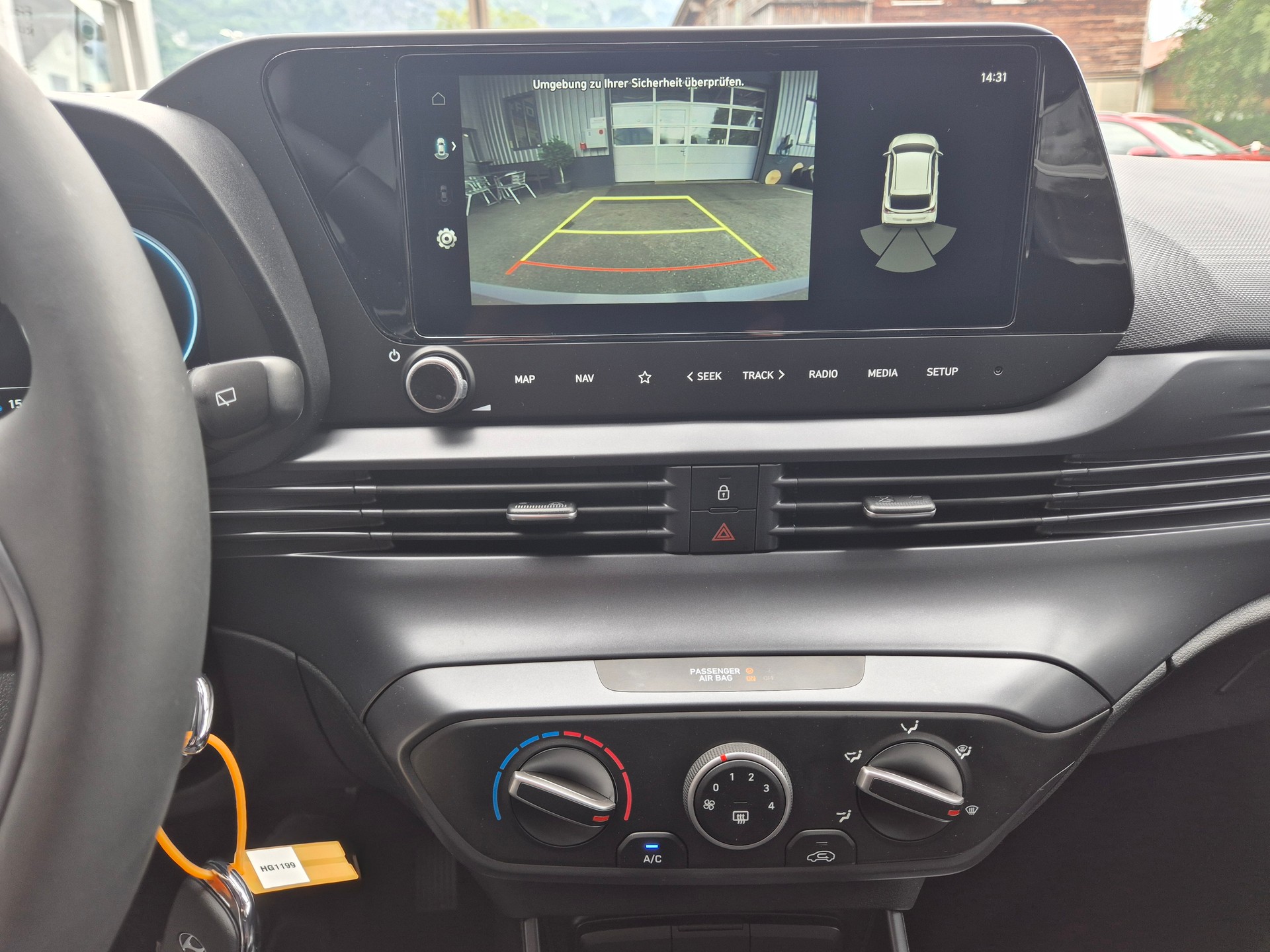 HYUNDAI i20 1.0 T-GDi Origo-image-11