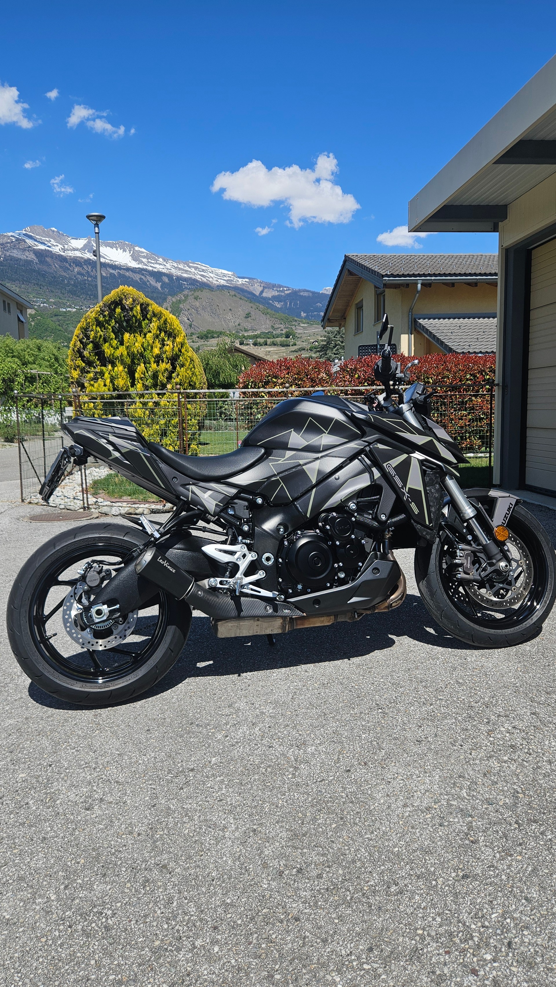 SUZUKI GSX-S 950-image-3