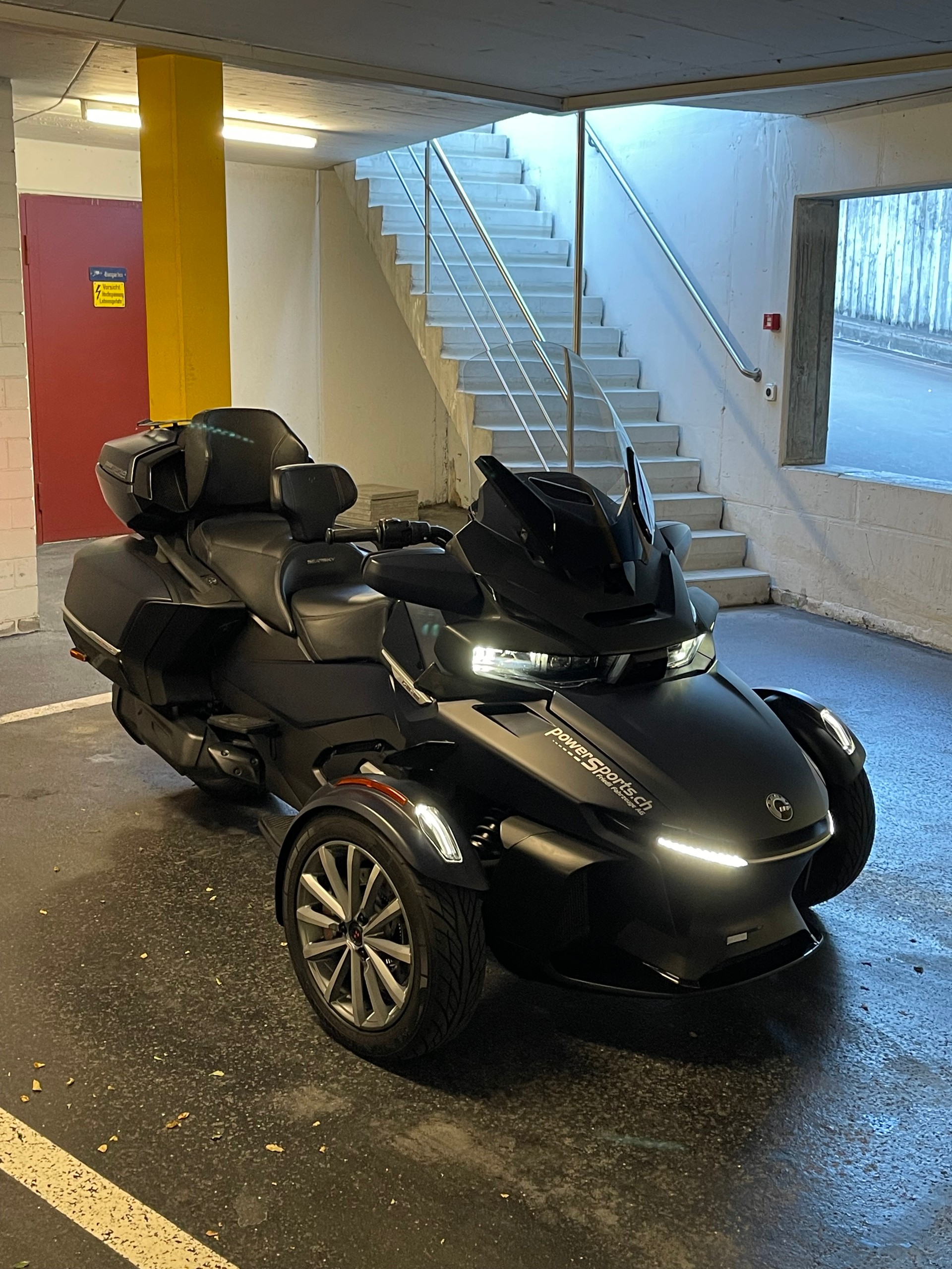 CAN-AM Spyder RT-LTD Sea Sky Edition SE6-image-6