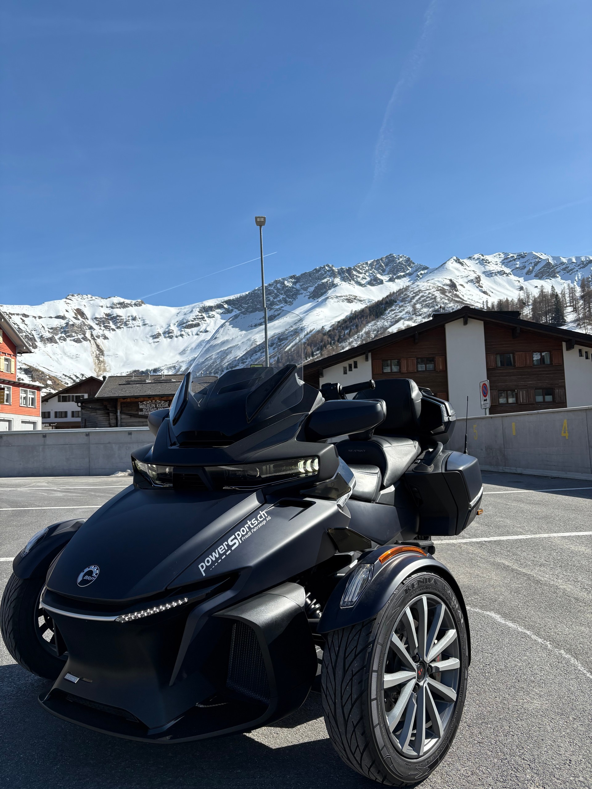 CAN-AM Spyder RT-LTD Sea Sky Edition SE6-image-5