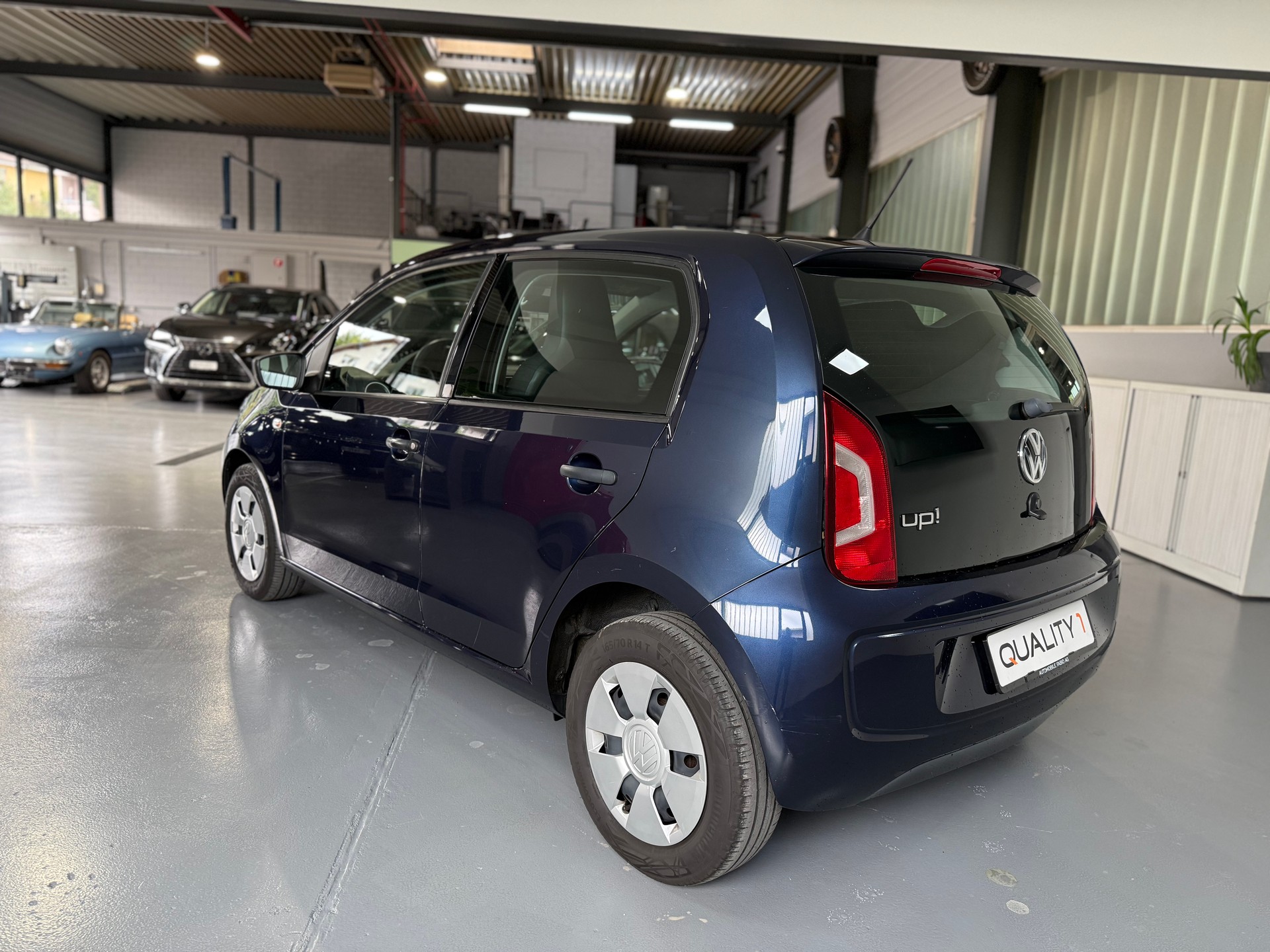 VW Up 1.0 start up-image-4