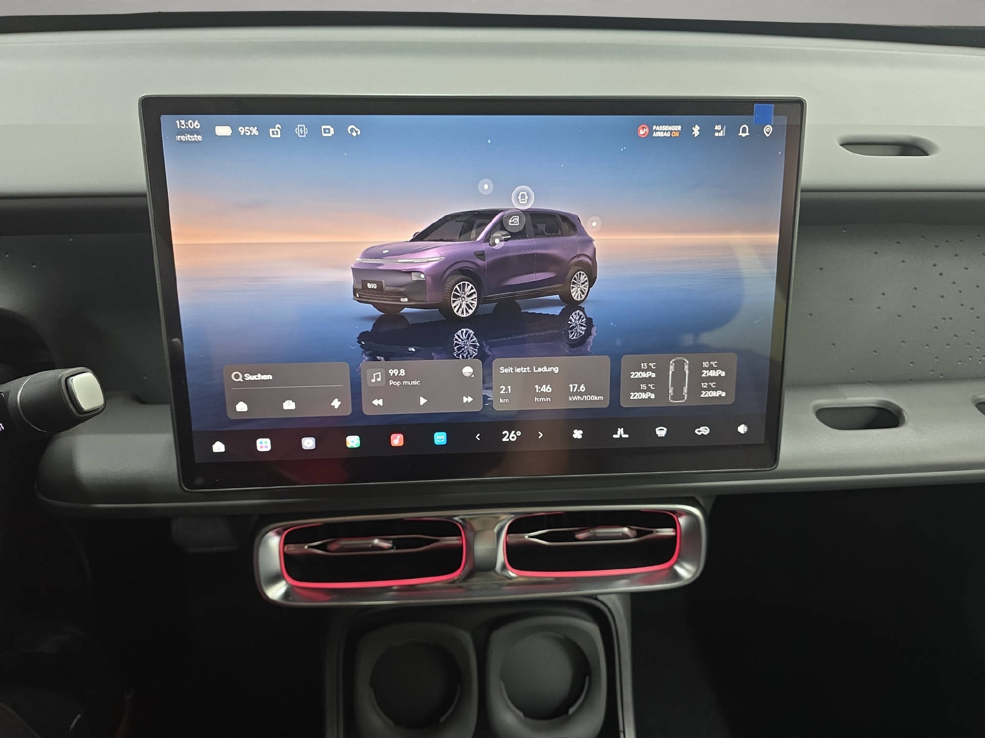 LEAPMOTOR B10 EV-image-12