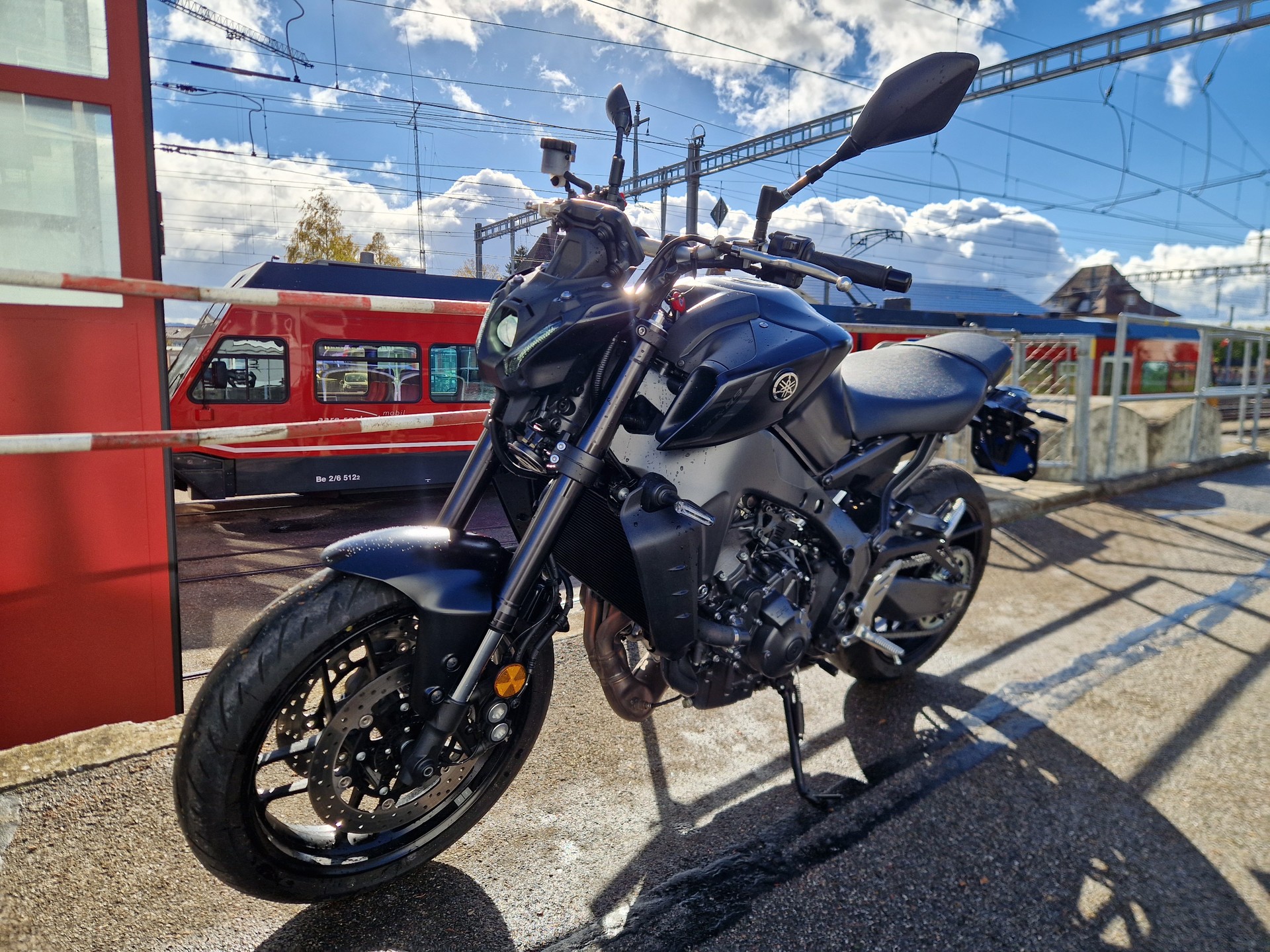 YAMAHA MT-09-image-5