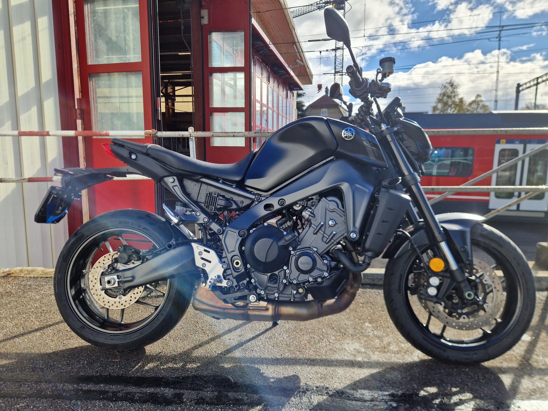 YAMAHA MT-09-image-0