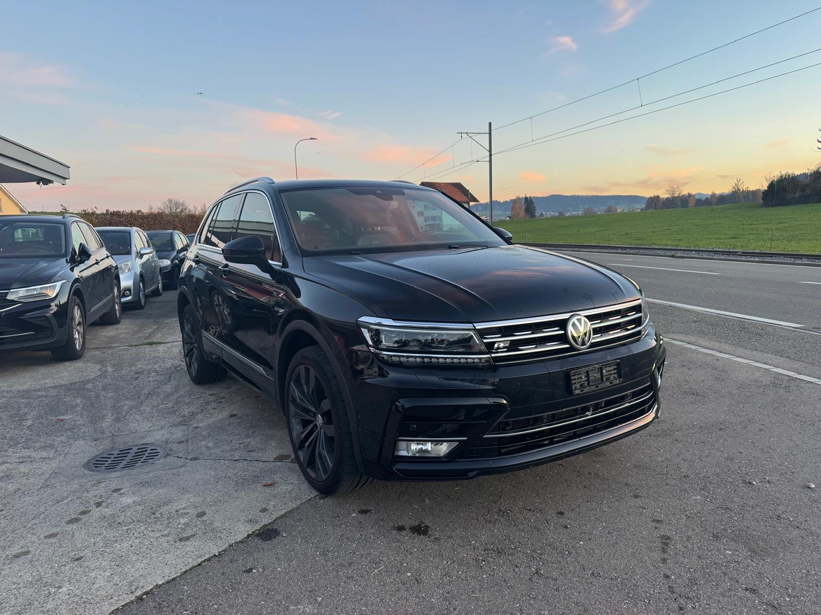 VW Tiguan 2.0 TDI SCR R-Line Highline 4Motion DSG-image-1