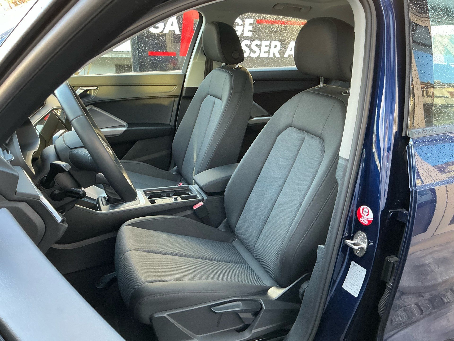 AUDI Q3 35 TFSI S-TRONIC *** TOP AUSSTATTUNG ***-image-7