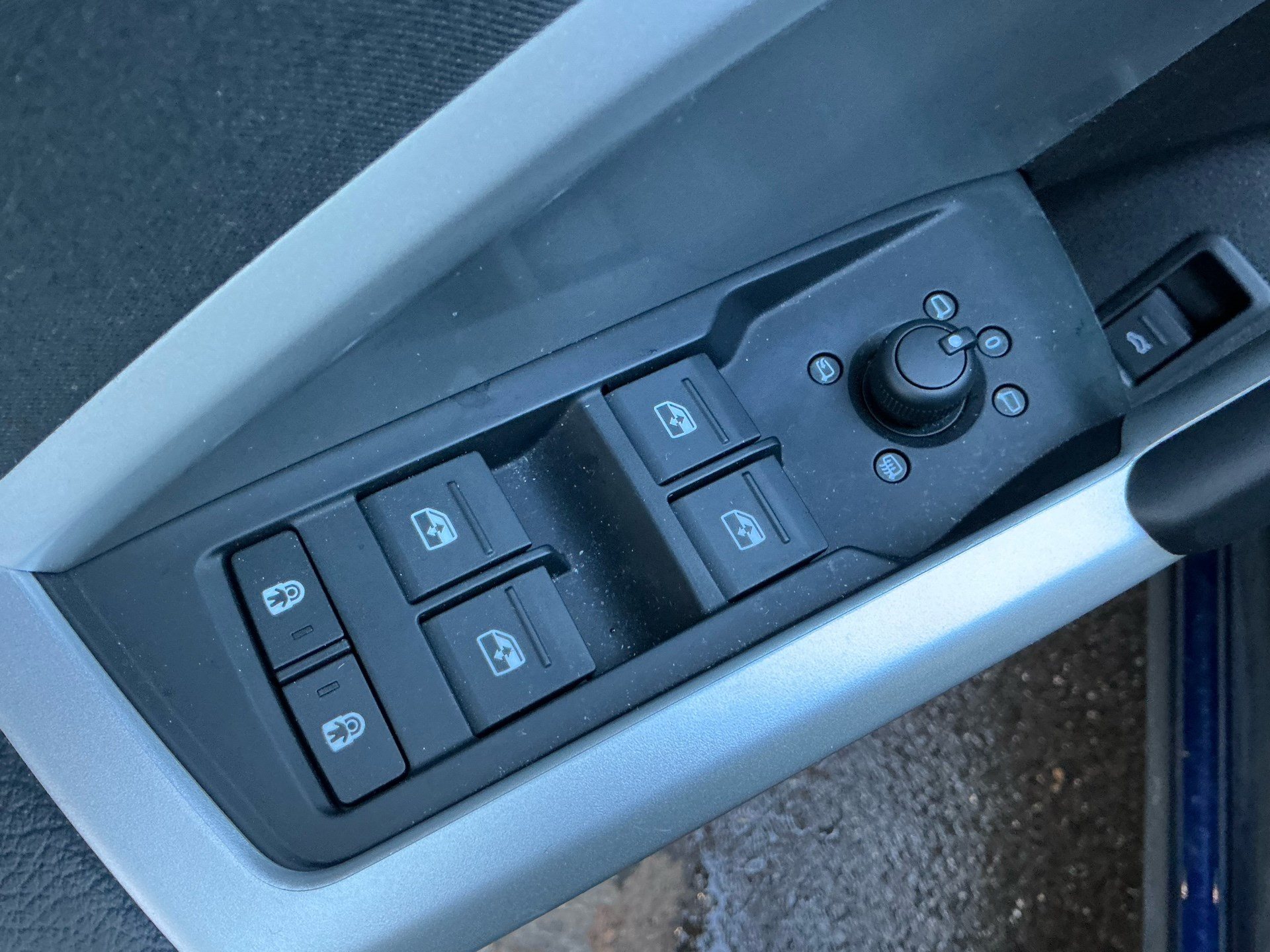 AUDI Q3 35 TFSI S-TRONIC *** TOP AUSSTATTUNG ***-image-21