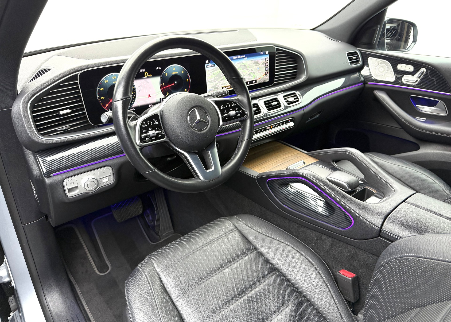 MERCEDES-BENZ GLE 400 d 4Matic AMG Line 9G-Tronic-image-6