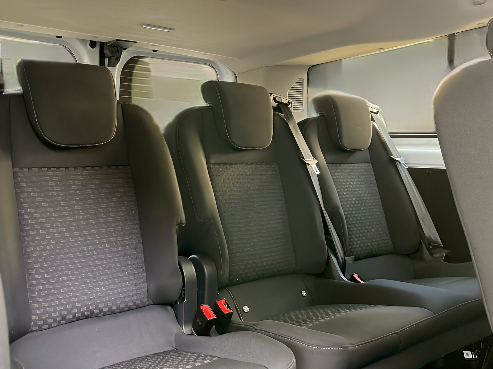FORD Transit C Kombi 320 L2 2.0 TDCi 130 Trend-image-11