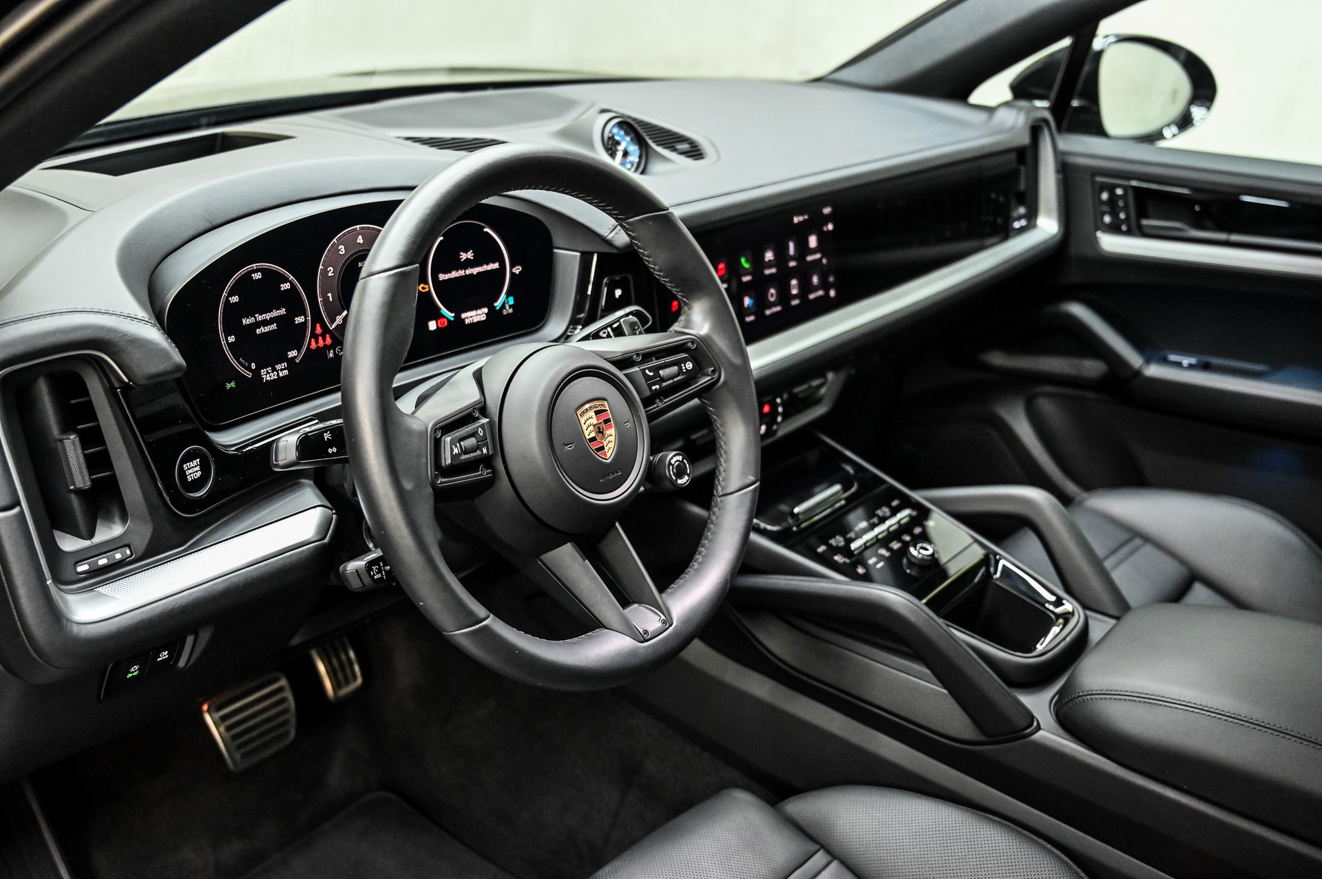 PORSCHE Cayenne S E-Hybrid Coupé-image-15