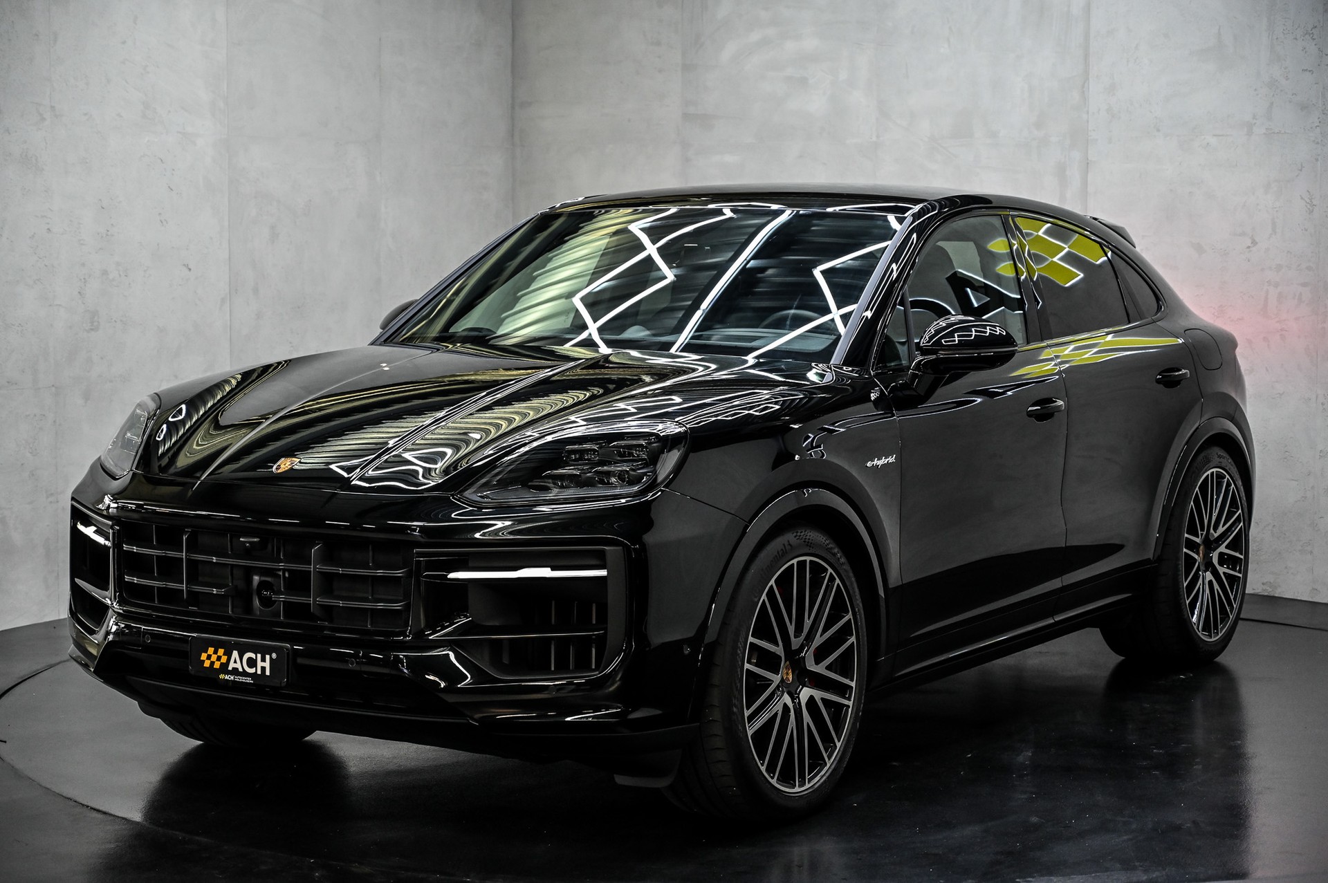 PORSCHE Cayenne S E-Hybrid Coupé-showroom-element-2