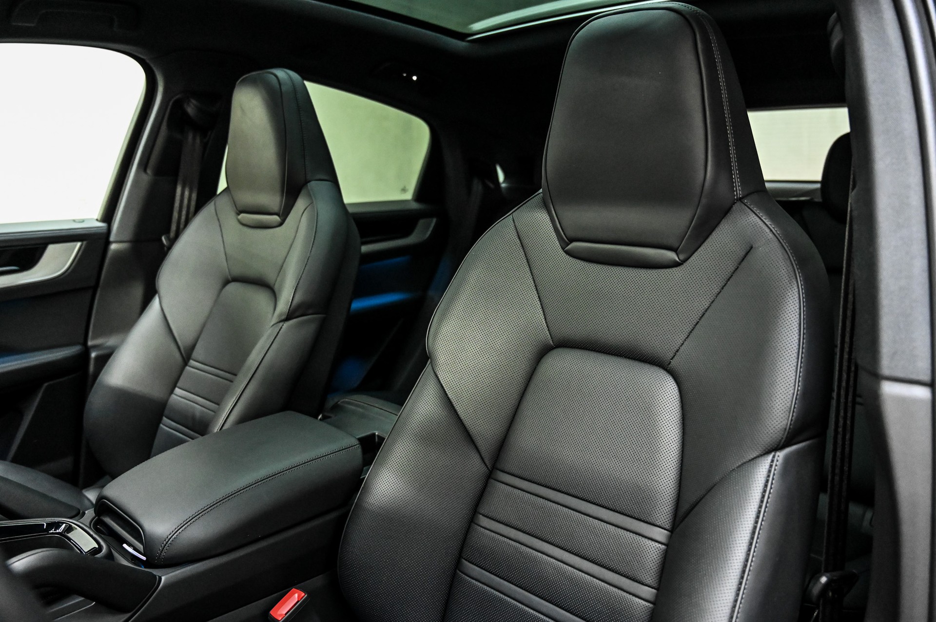 PORSCHE Cayenne S E-Hybrid Coupé-image-19