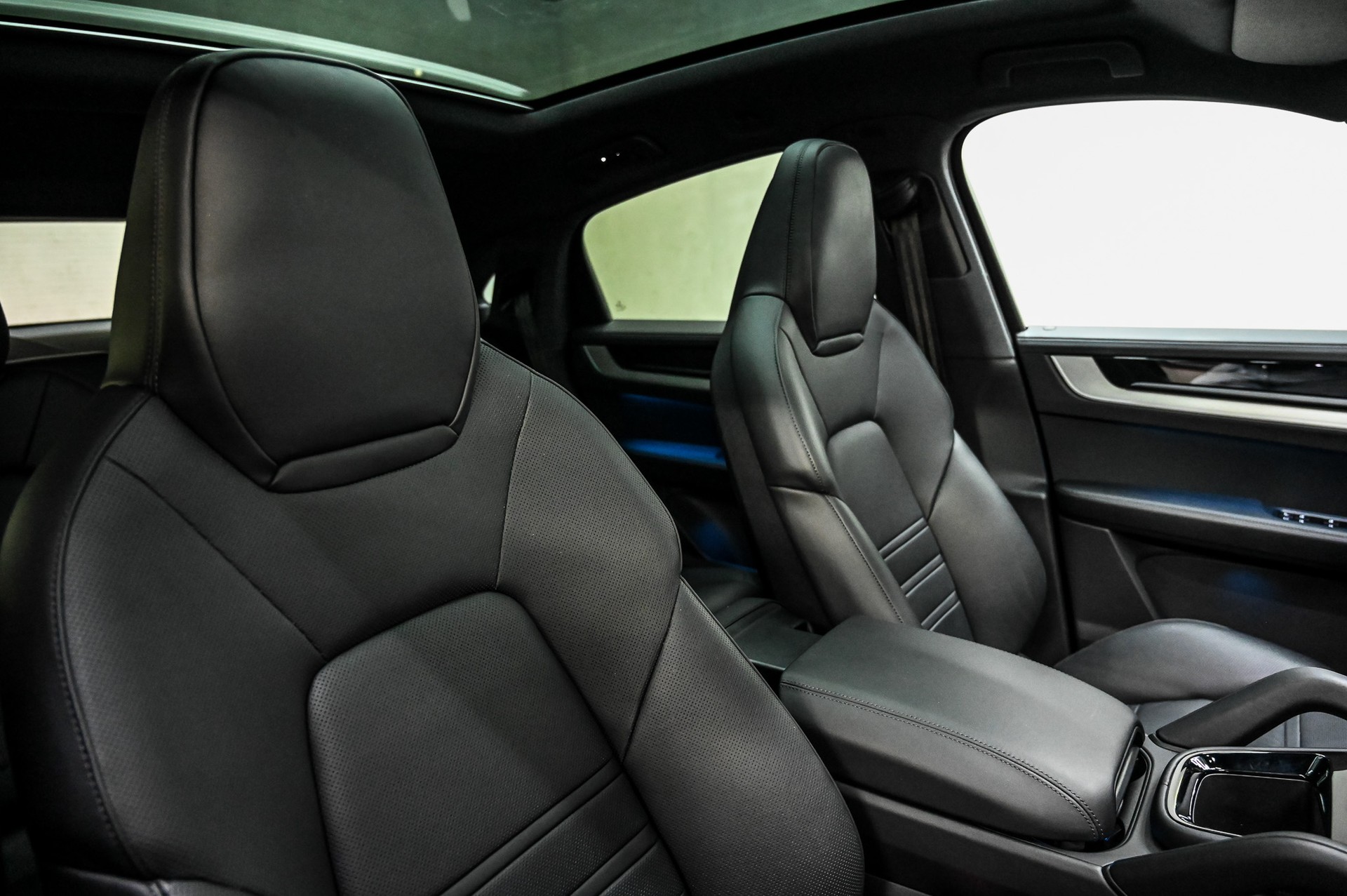PORSCHE Cayenne S E-Hybrid Coupé-image-21