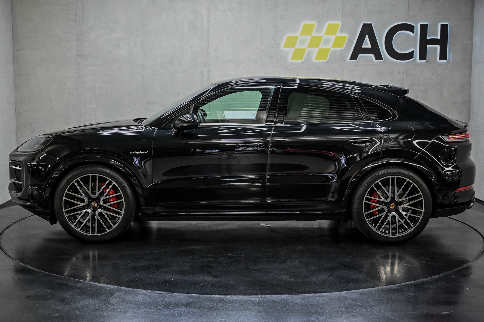 PORSCHE Cayenne S E-Hybrid Coupé-image-4