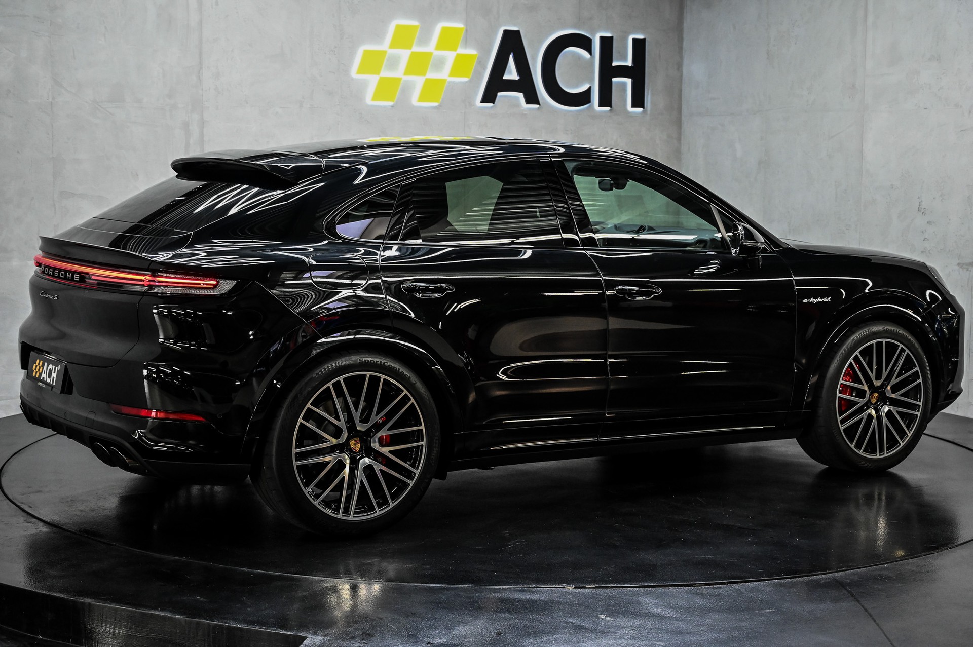 PORSCHE Cayenne S E-Hybrid Coupé-image-9