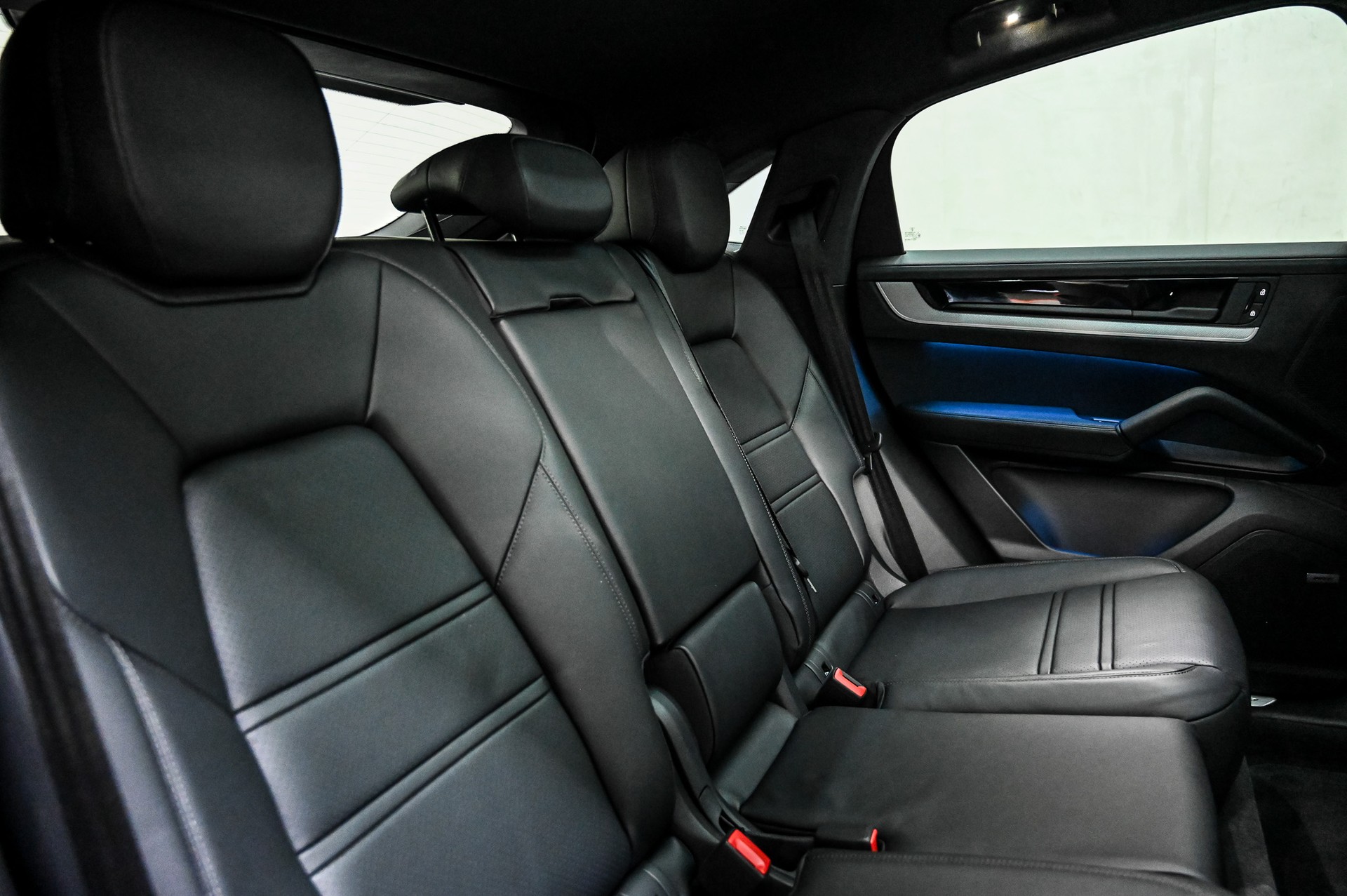 PORSCHE Cayenne S E-Hybrid Coupé-image-22
