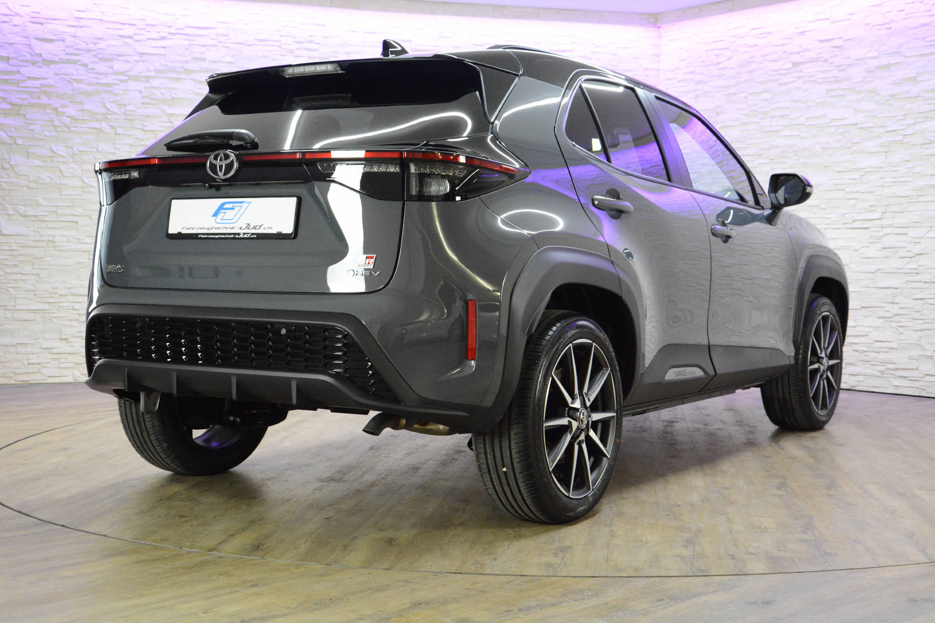 TOYOTA Yaris Cross 1.5 VVT-i HSD GR Sport-image-4