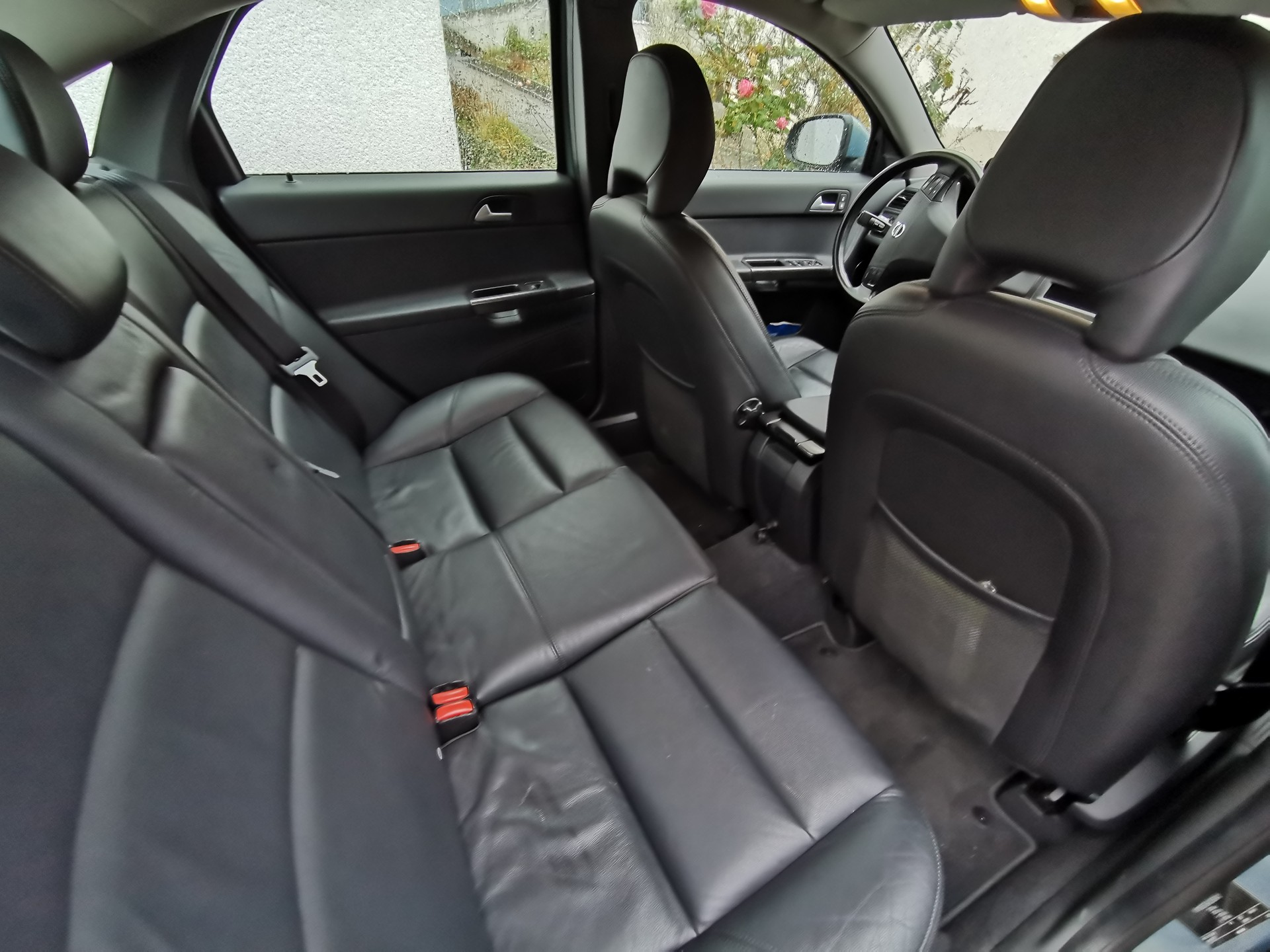 VOLVO S40 T5 AWD Summum-image-7