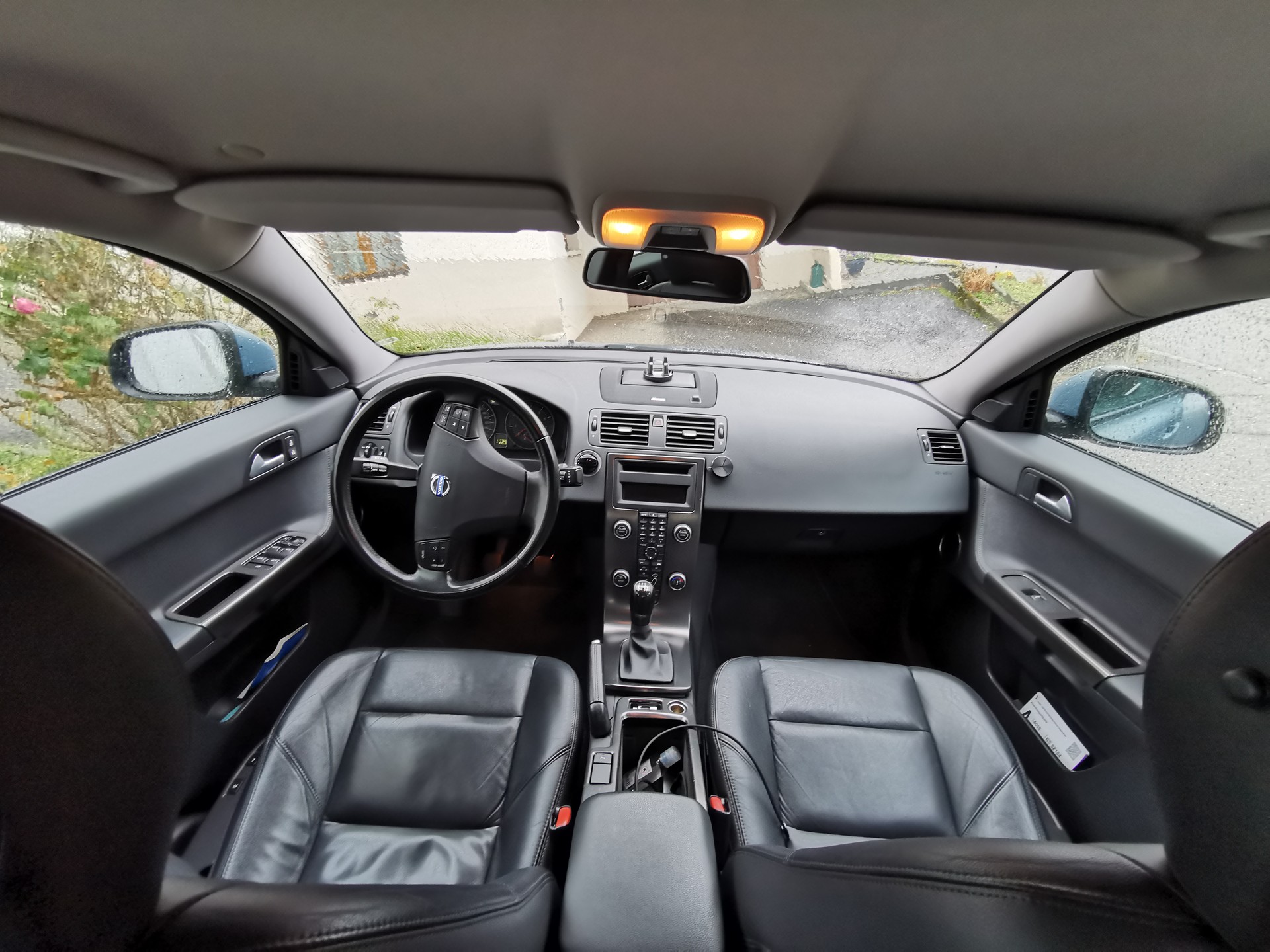 VOLVO S40 T5 AWD Summum-image-6
