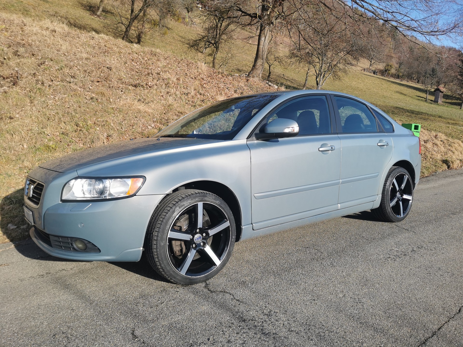 VOLVO S40 T5 AWD Summum-image-2