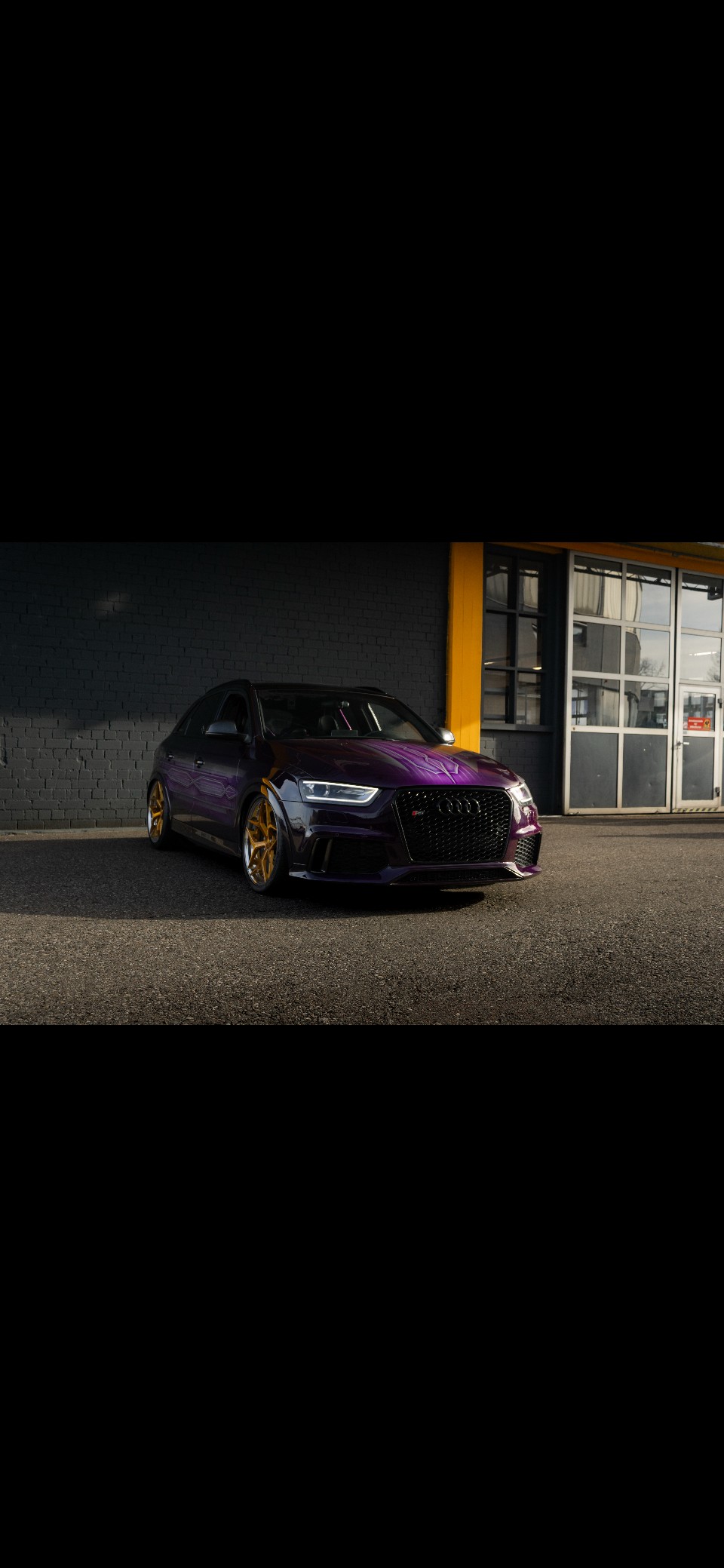AUDI RS Q3 2.5 TFSI quattro S-tronic-showroom-element-2