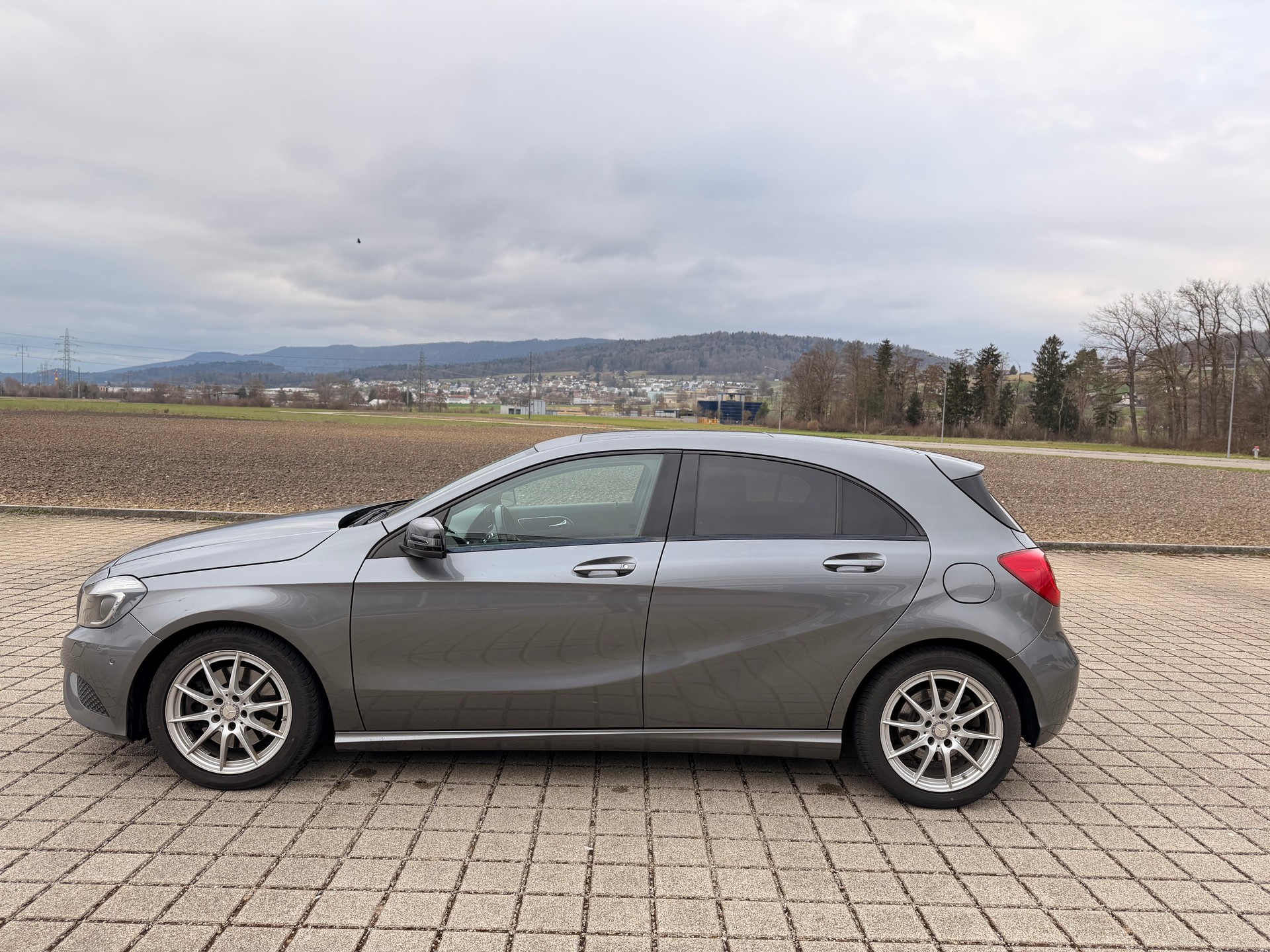 MERCEDES-BENZ A 250 Urban 4Matic 7G-DCT-image-9