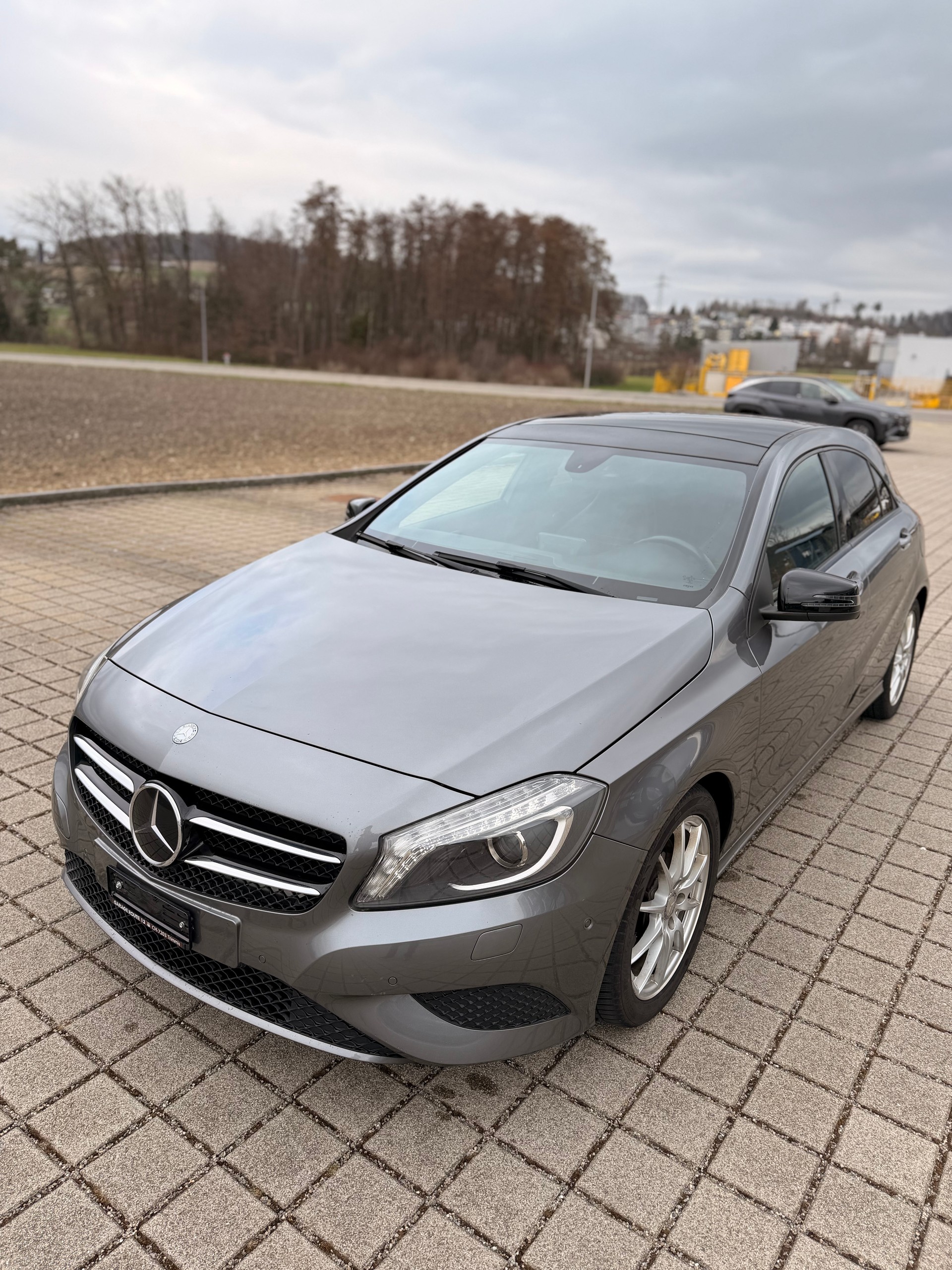 MERCEDES-BENZ A 250 Urban 4Matic 7G-DCT-showroom-element-1