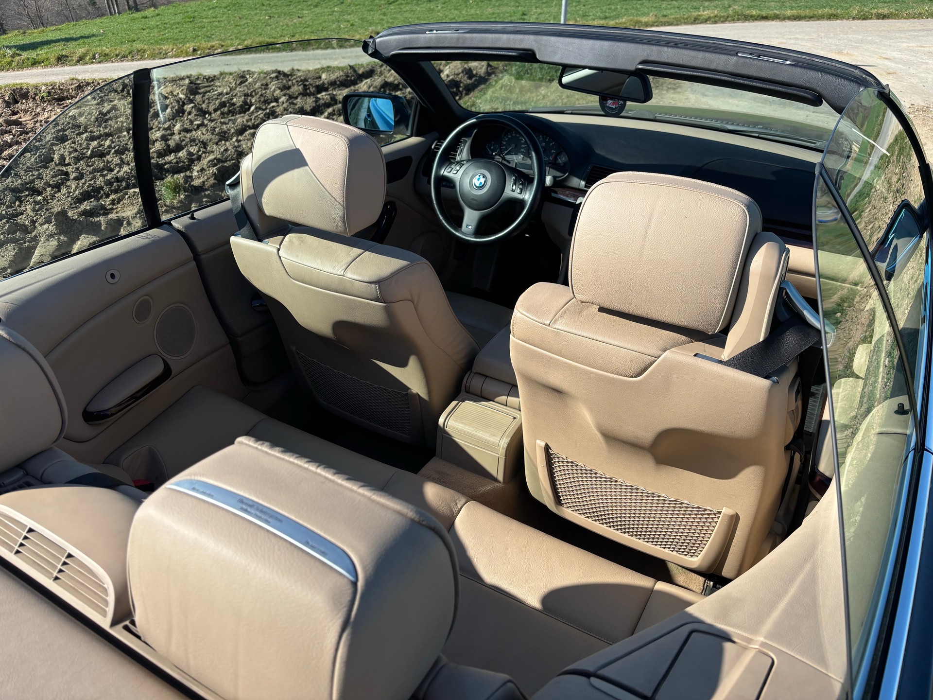 BMW 325Ci Cabriolet-image-9
