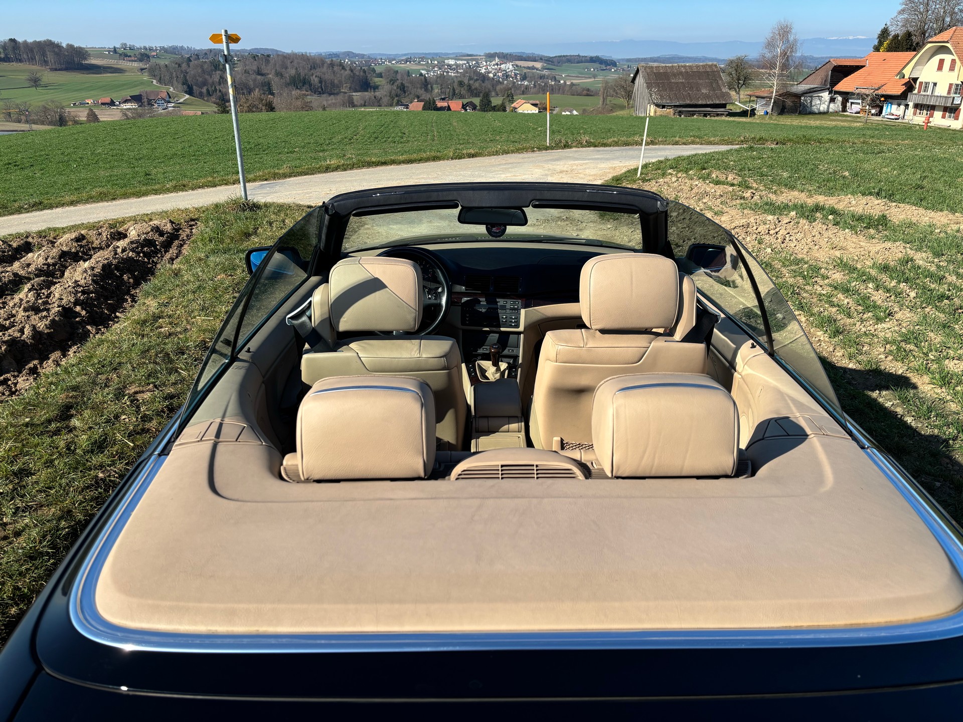 BMW 325Ci Cabriolet-image-10