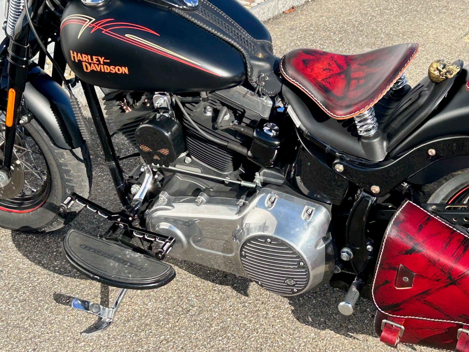 HARLEY-DAVIDSON FLSTSB Cross Bones Springer-image-14