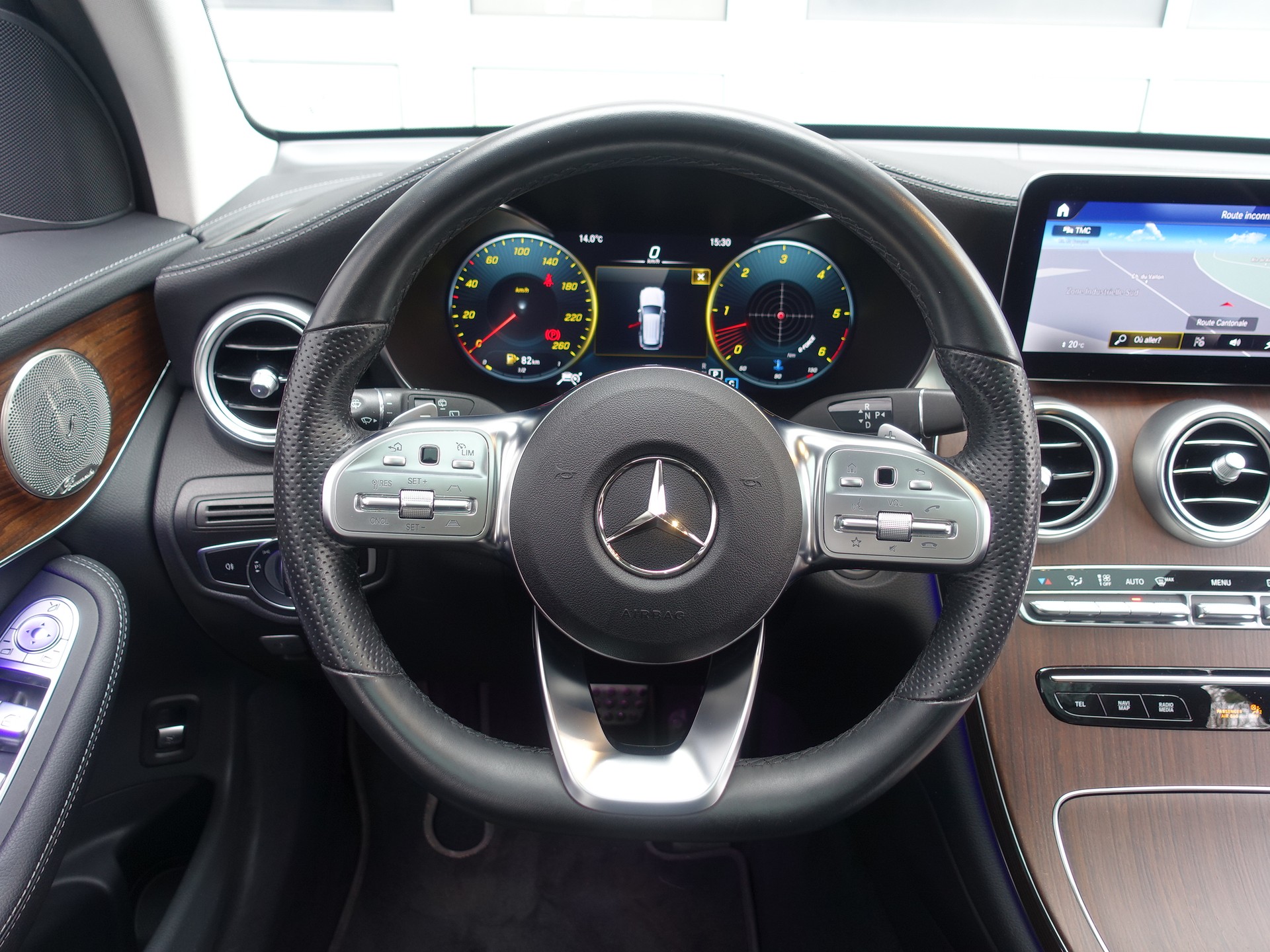MERCEDES-BENZ GLC 400 d 4Matic AMG Line 9G-Tronic-image-12