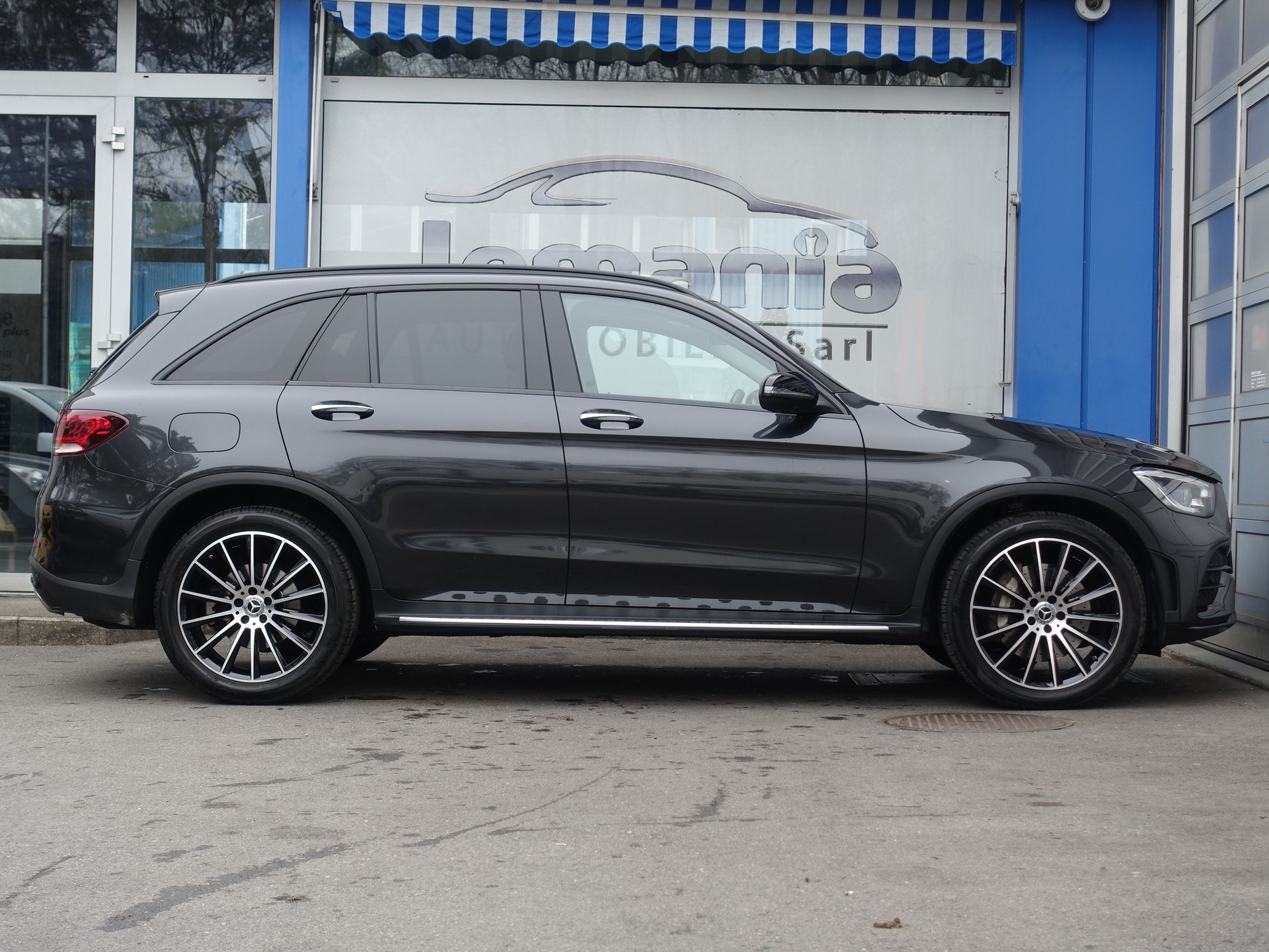 MERCEDES-BENZ GLC 400 d 4Matic AMG Line 9G-Tronic-image-7