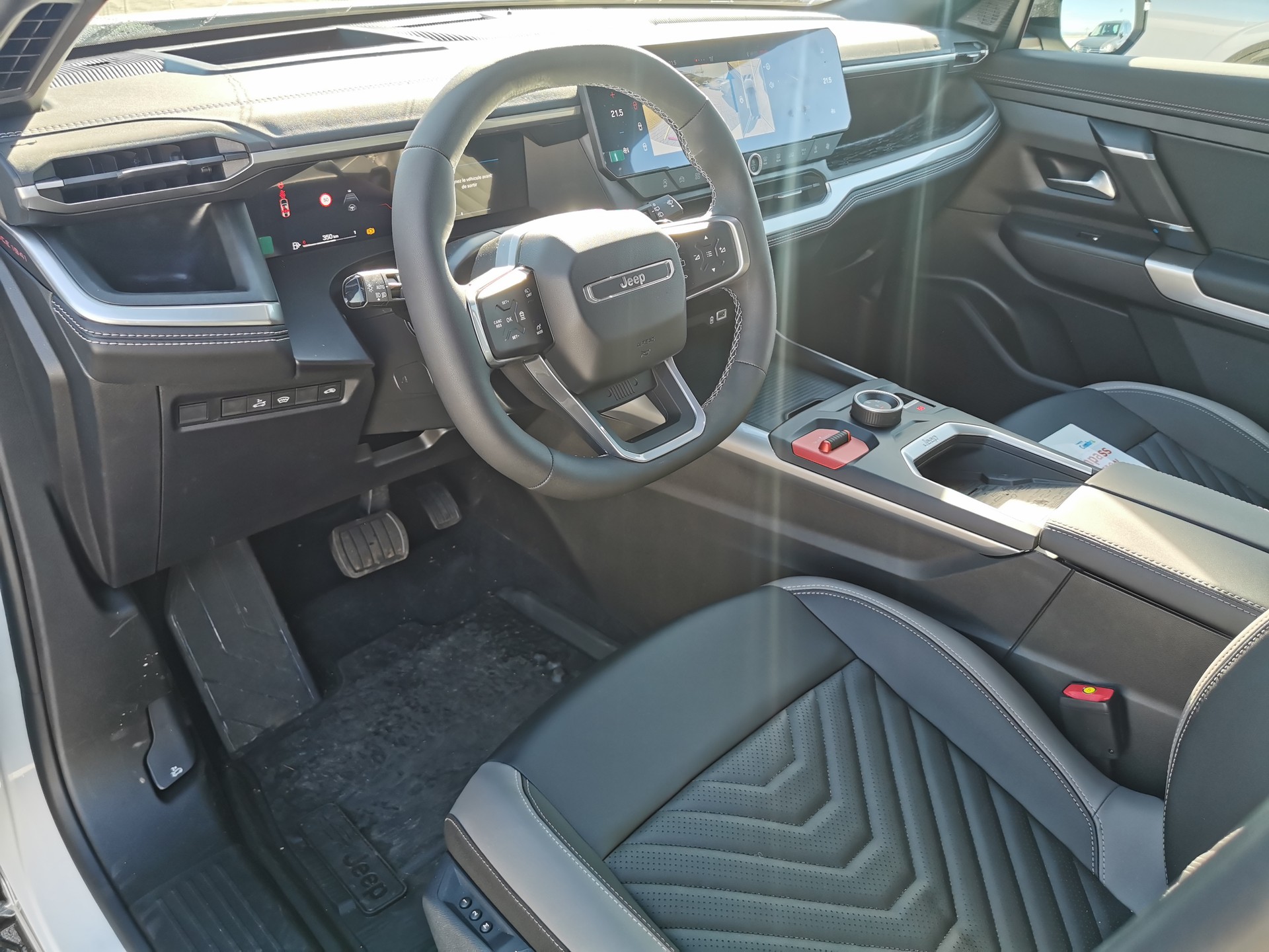 JEEP Compass 1.2 T e-Hybrid Fi-image-9