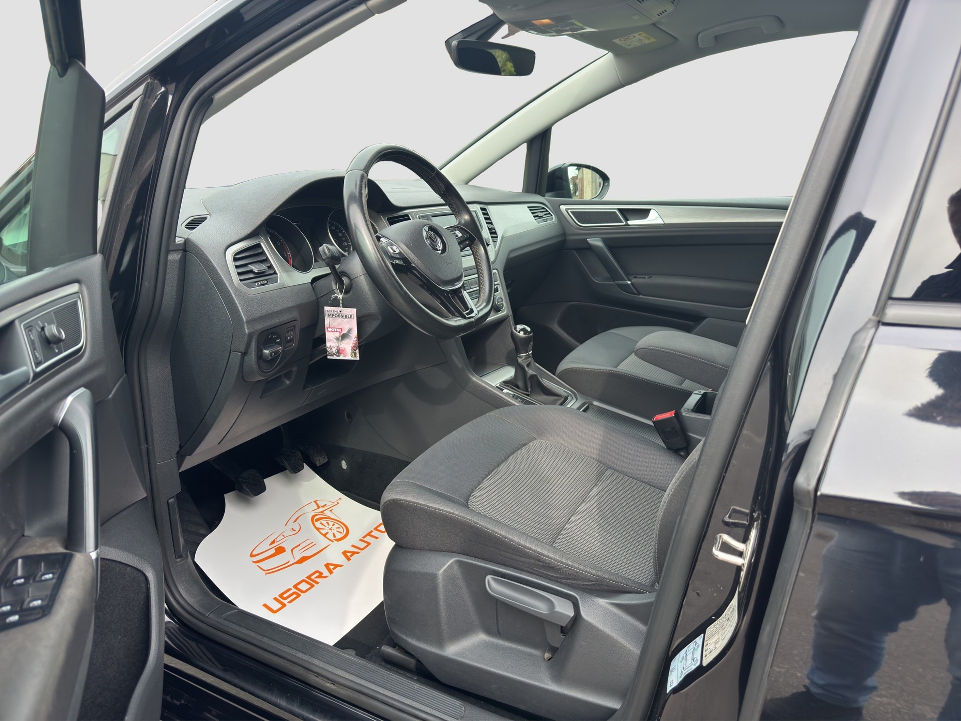 VW Golf Sportsvan 1.2 TSI Allstar R-Line-image-10