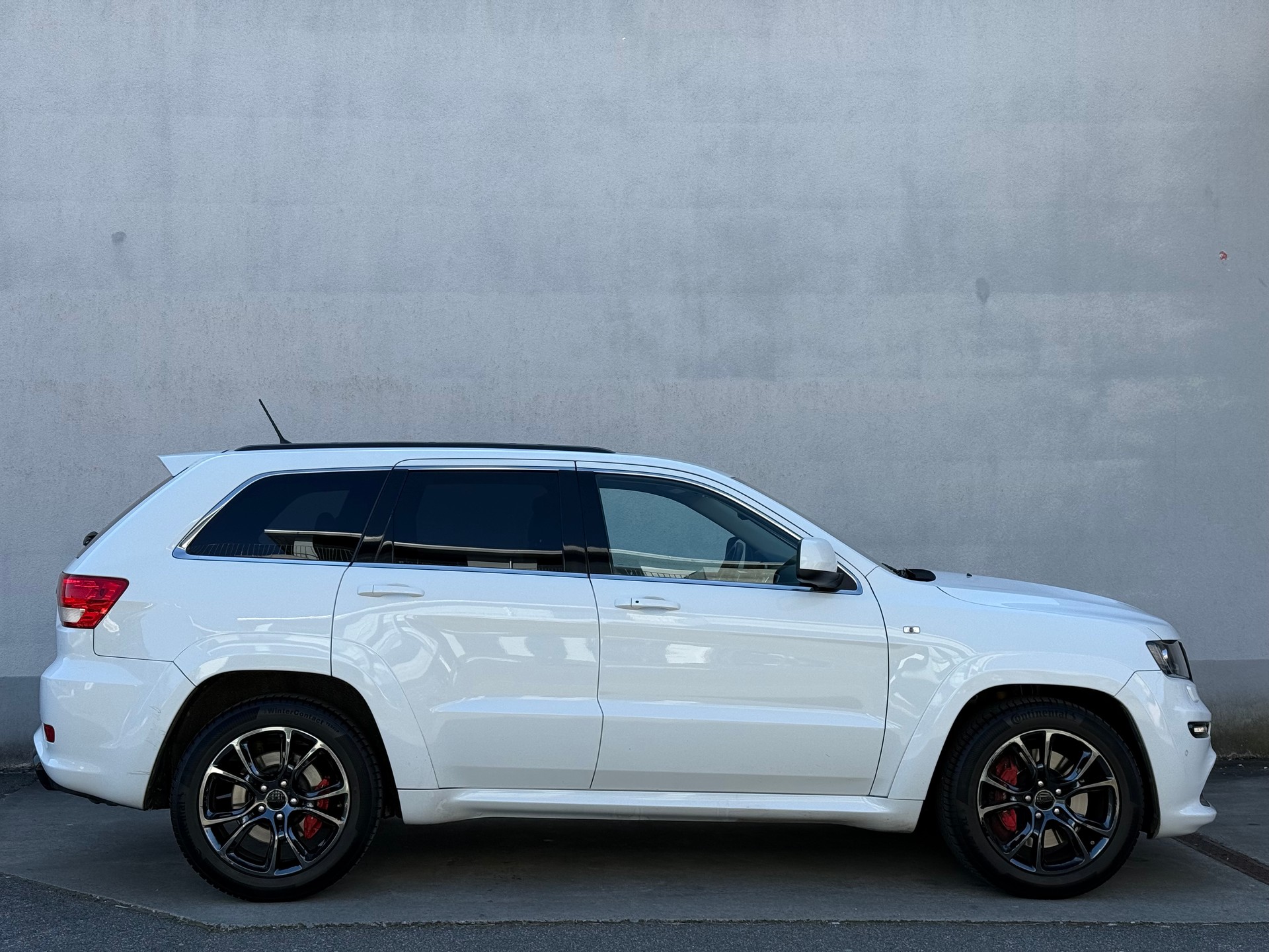 JEEP Grand Cherokee 6.4 SRT8 Automatic-image-5