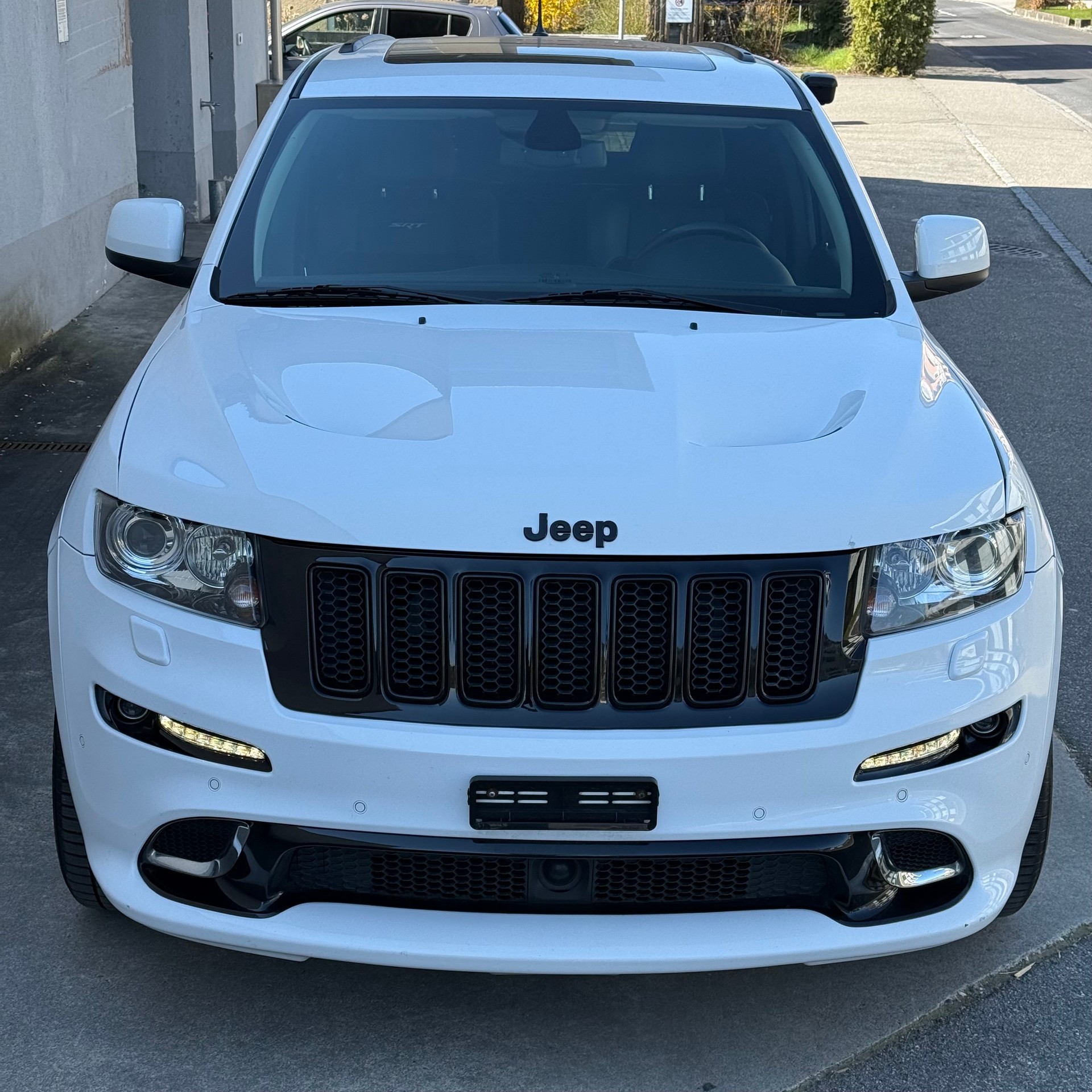 JEEP Grand Cherokee 6.4 SRT8 Automatic-showroom-element-2