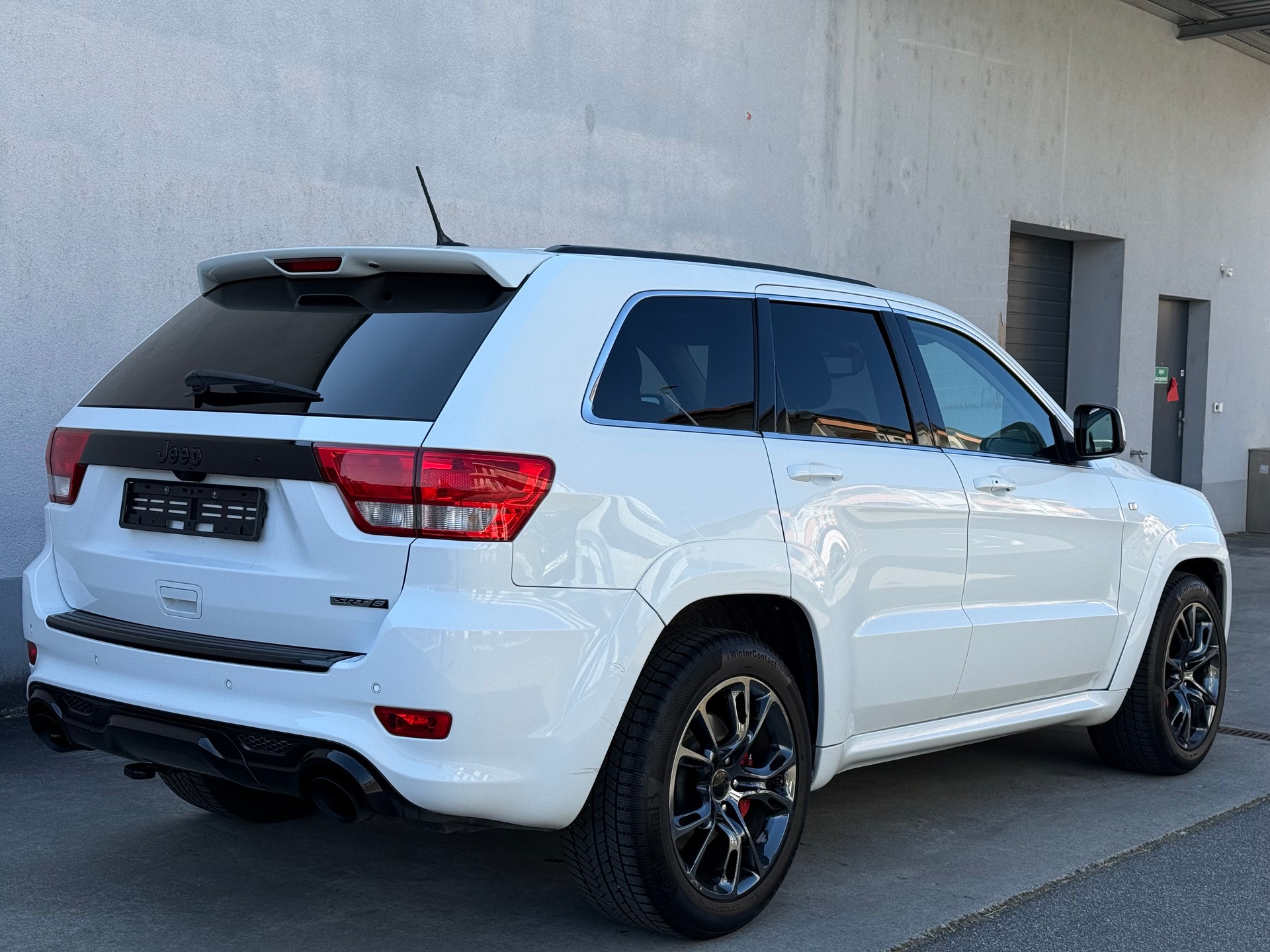 JEEP Grand Cherokee 6.4 SRT8 Automatic-image-7