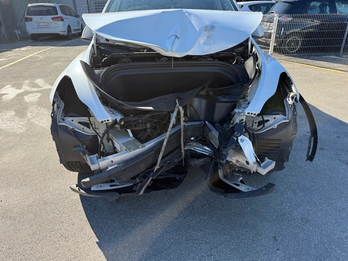 TESLA Model Y RWD-image-1