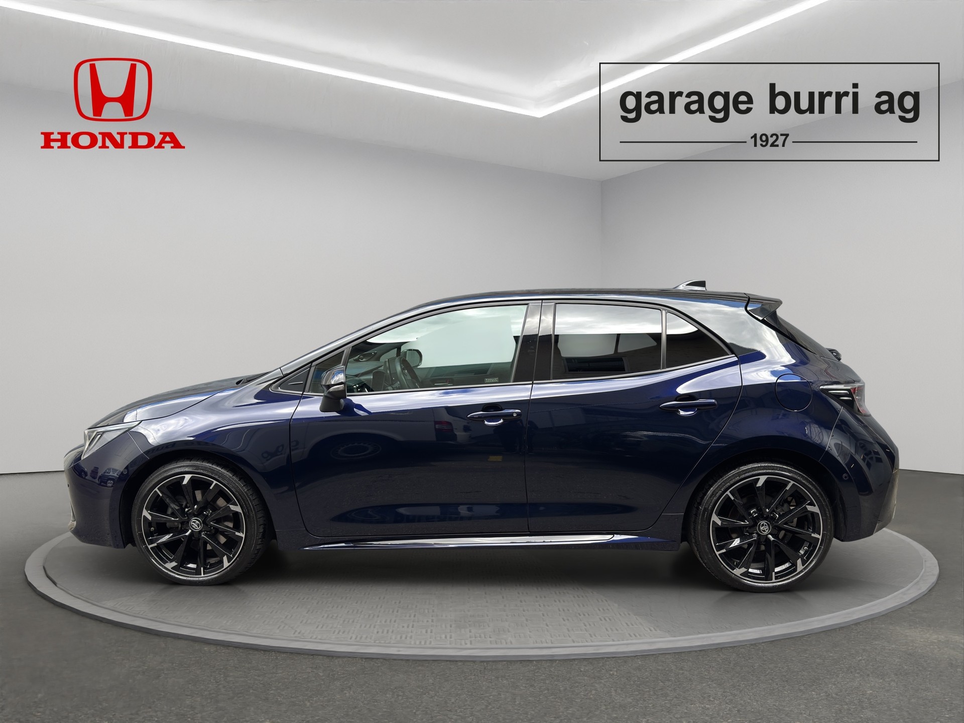 TOYOTA Corolla 2.0 HSD GR-S-showroom-element-2
