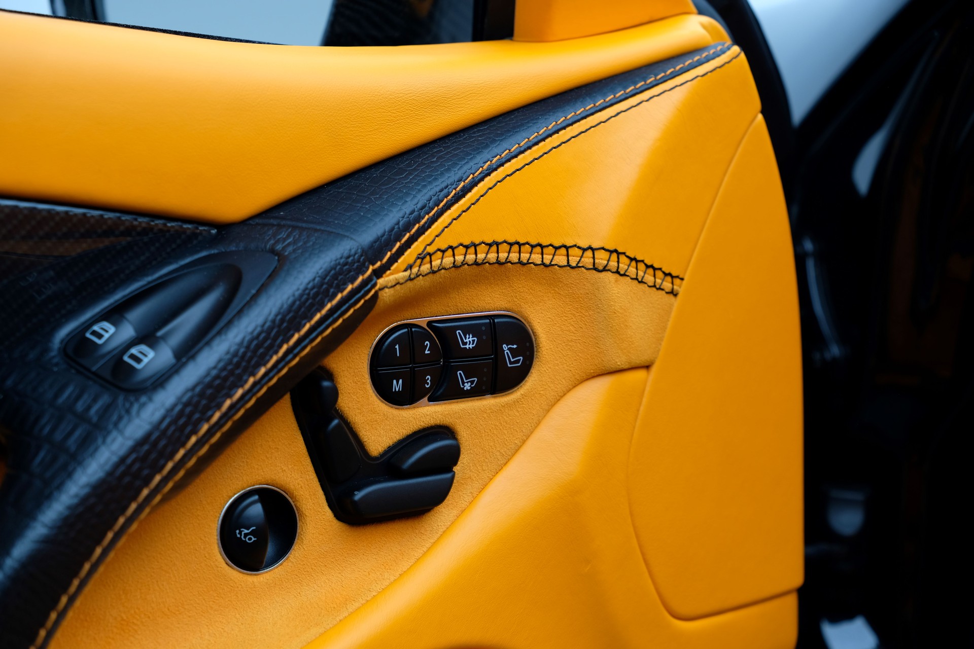 MERCEDES-BENZ SL 65 AMG Speedshift FAB Design Nr. 4 von Weltweit 10-image-26