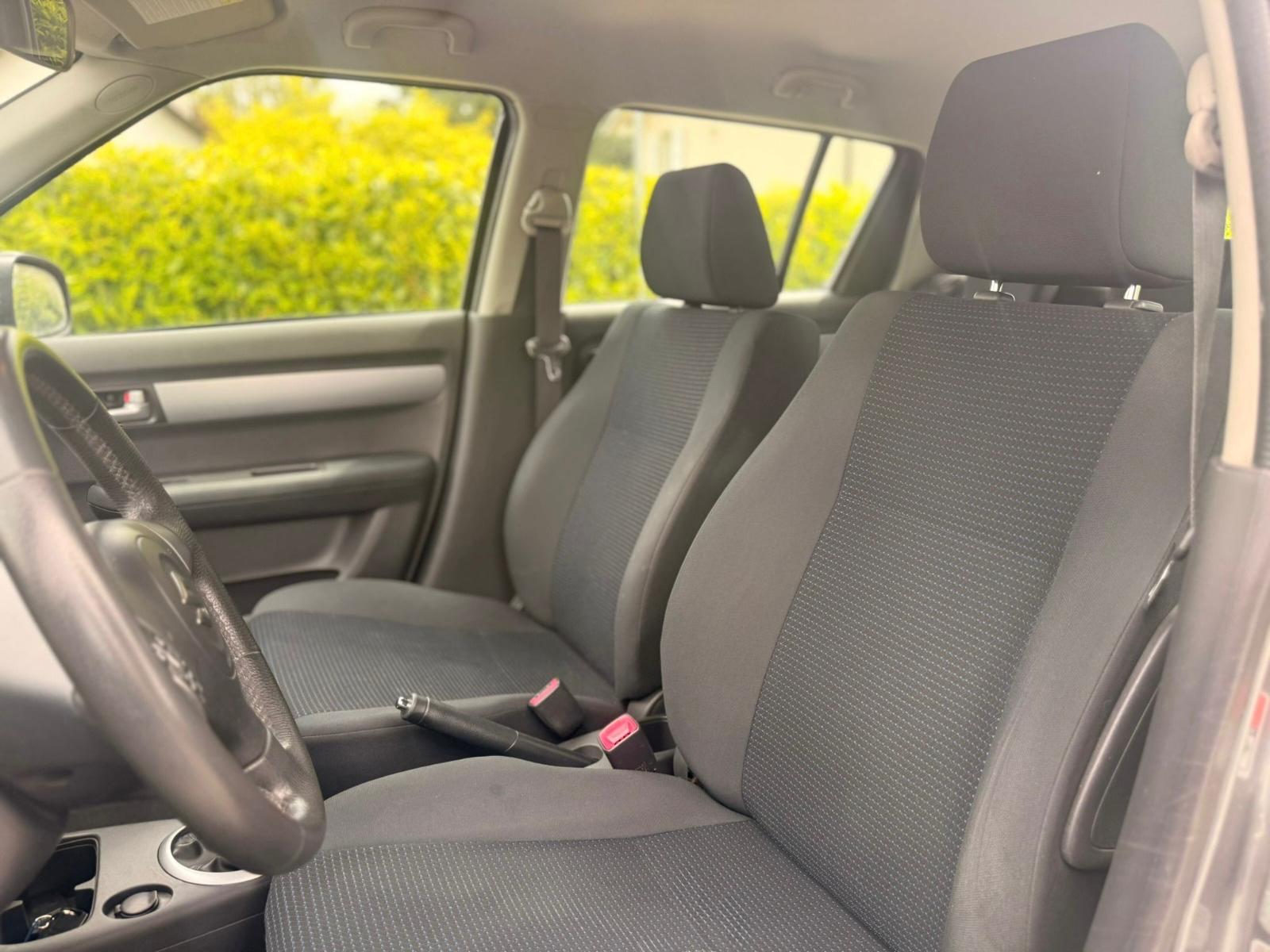 SUZUKI Swift 1.3i 16V GL-image-14