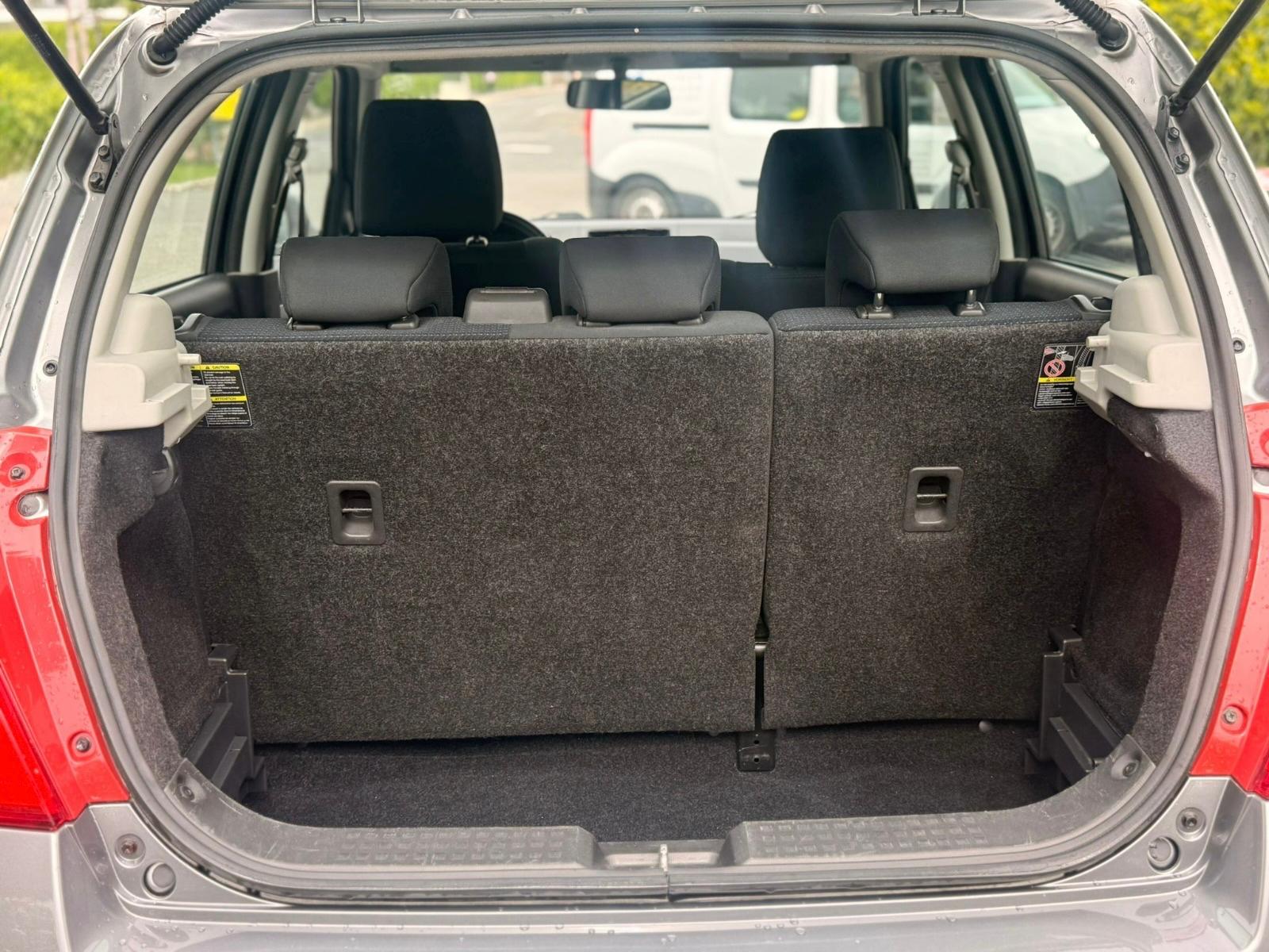 SUZUKI Swift 1.3i 16V GL-image-20