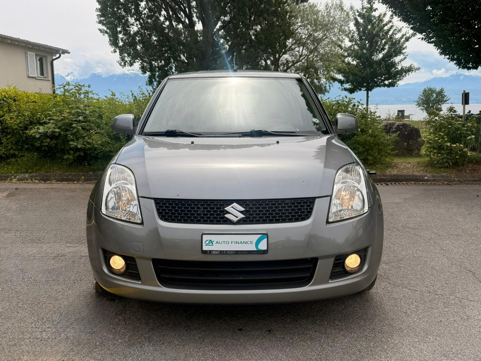 SUZUKI Swift 1.3i 16V GL
