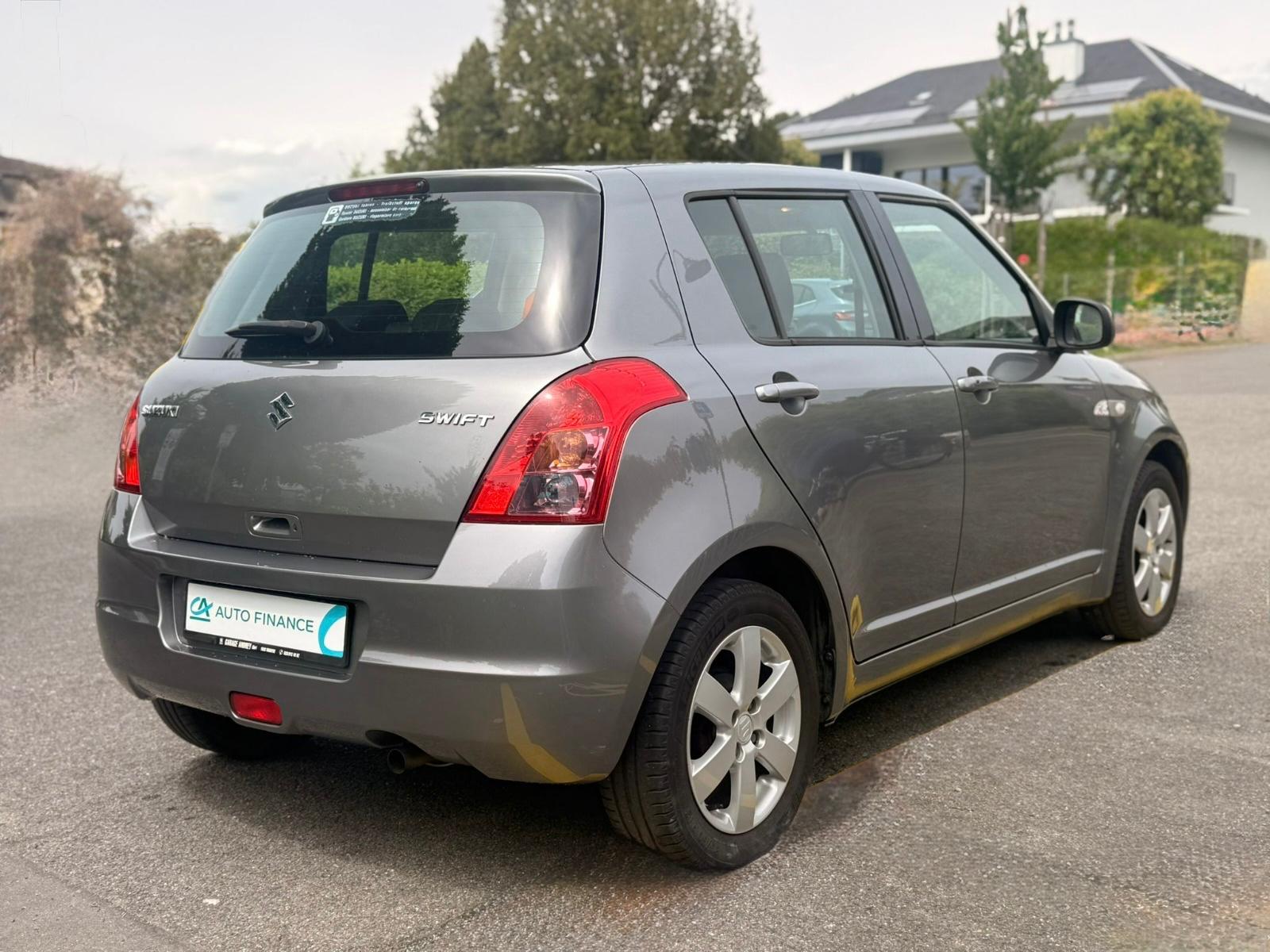 SUZUKI Swift 1.3i 16V GL-image-5