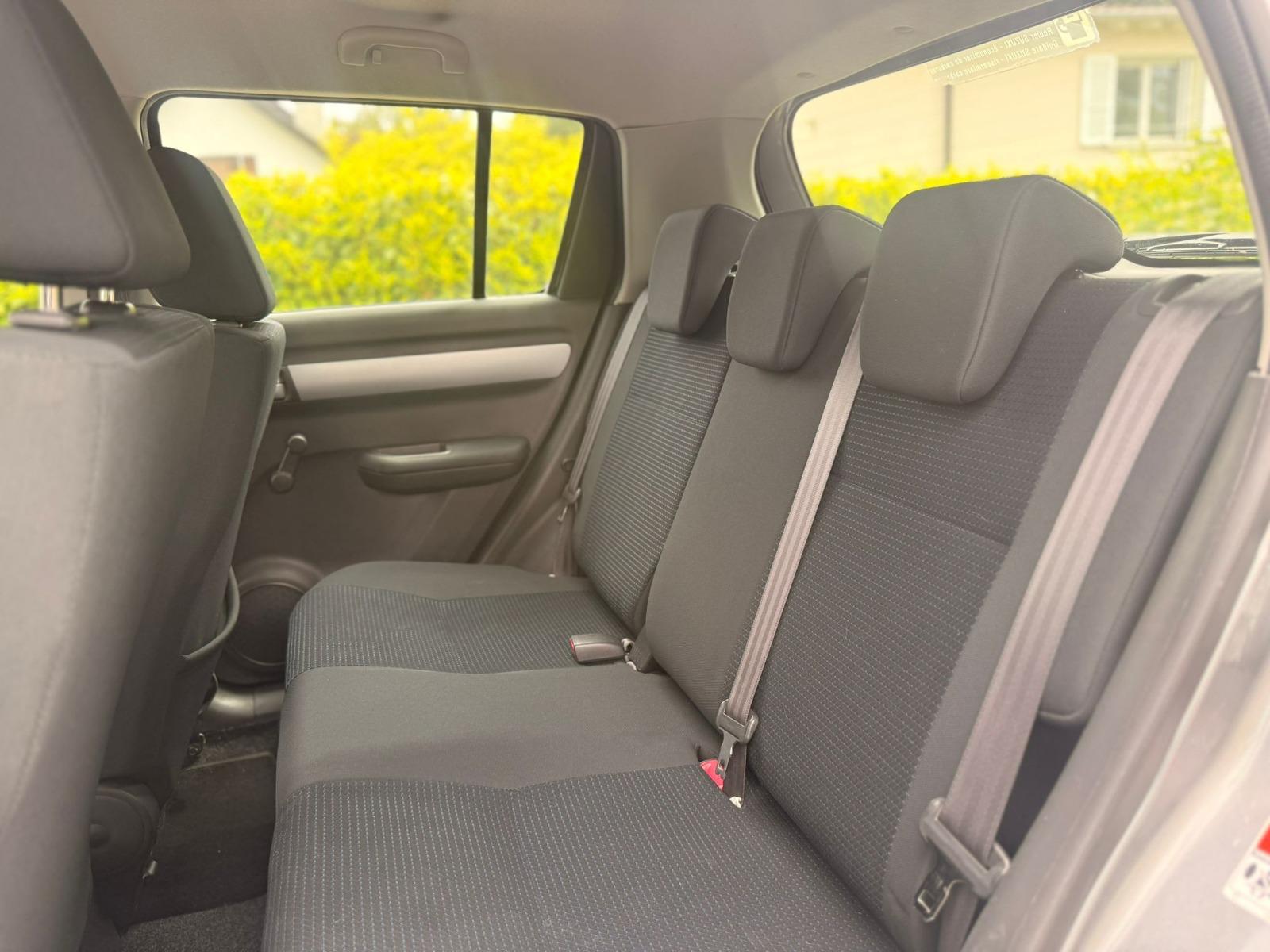 SUZUKI Swift 1.3i 16V GL-image-15