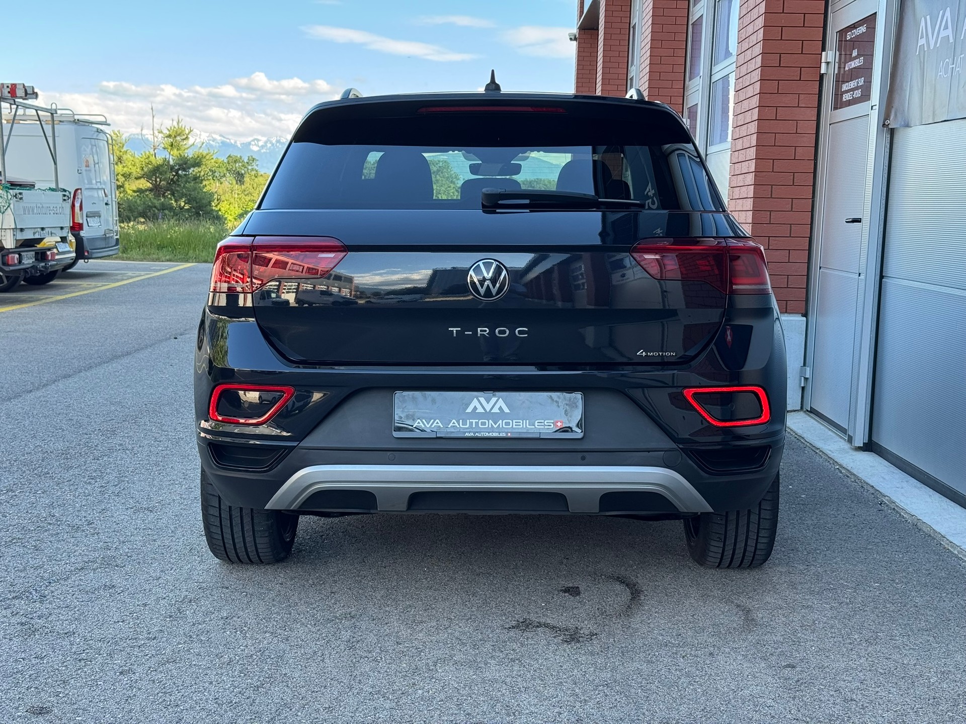 VW T-Roc 2.0 TSI Style DSG 4Motion-image-6