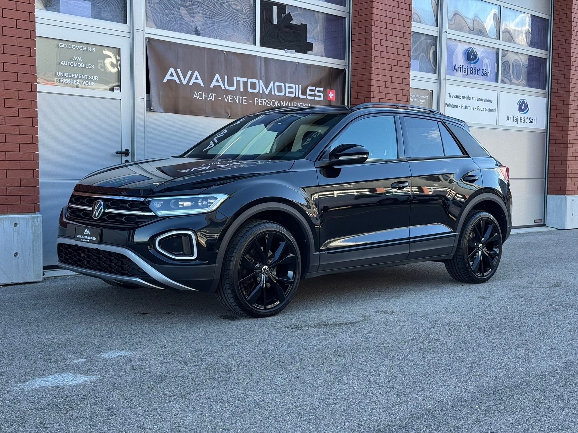 VW T-Roc 2.0 TSI Style DSG 4Motion-showroom-element-2